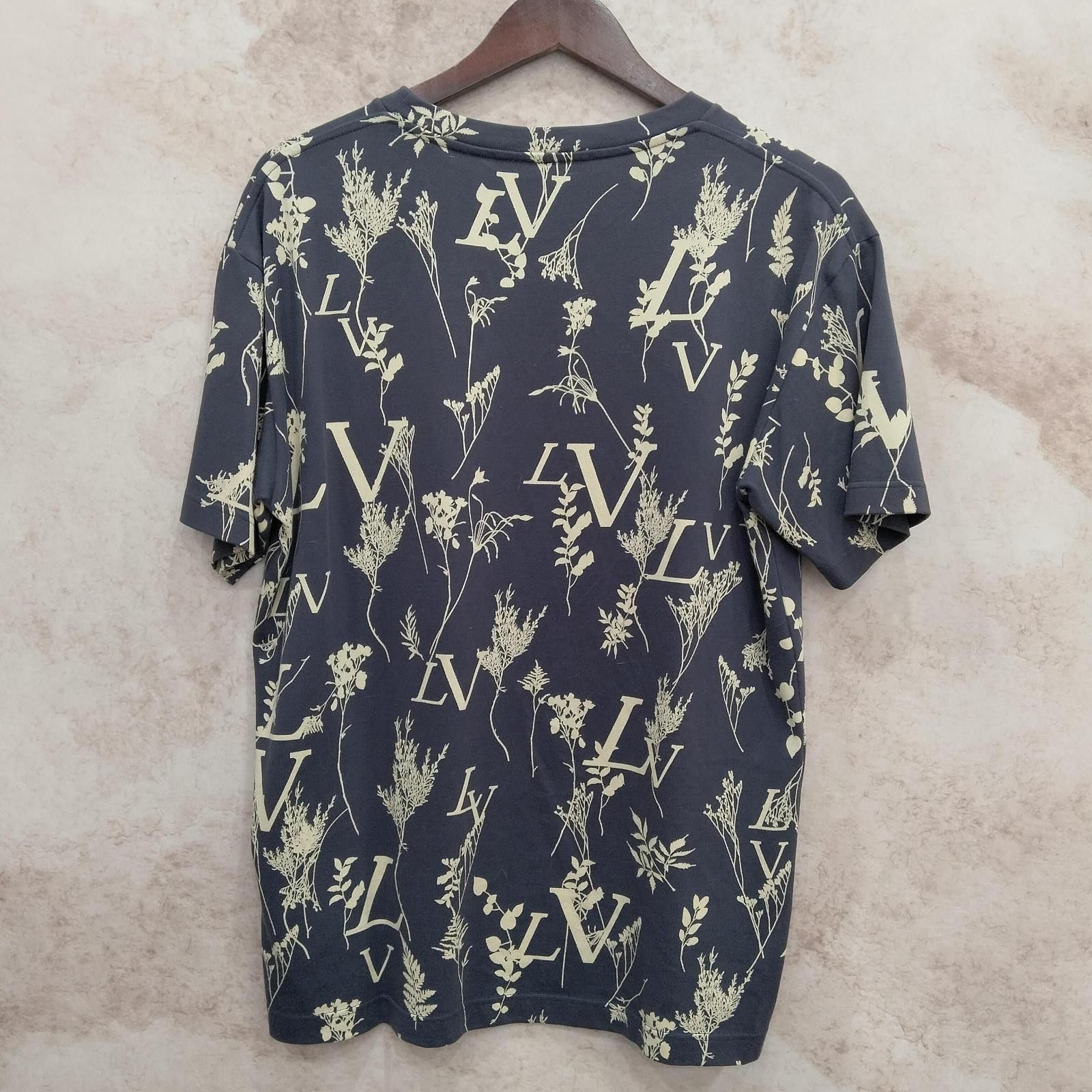 Louis Vuitton Louis Vuitton Floral Monogram T-Shirt Size M Size US M / EU 48-50 / 2 - 2 Thumbnail