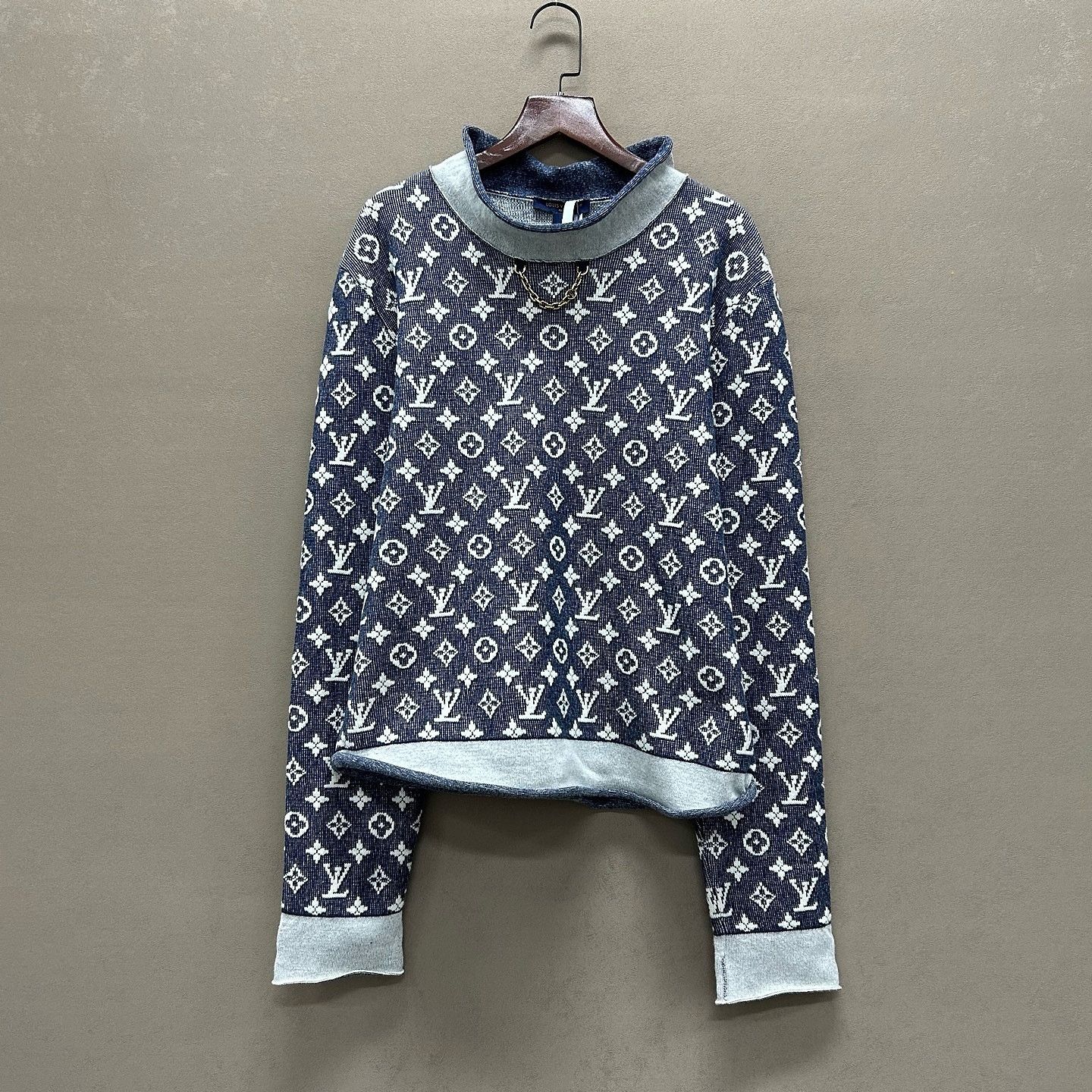 Louis Vuitton Louis Vuitton Monogram Jacquard Sweater Size L Size L / US 10 / IT 46 - 6 Thumbnail