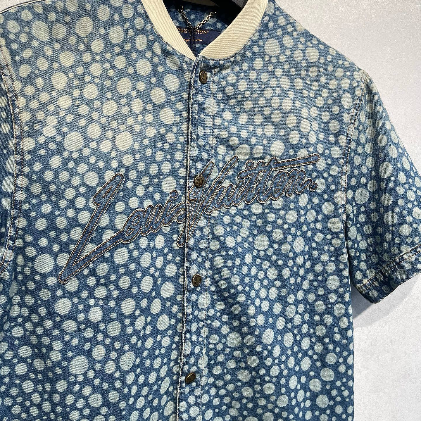 Louis Vuitton Louis Vuitton x Yayoi Kusama Polka Dot Denim Shirt Size S Size US S / EU 44-46 / 1 - 5 Thumbnail