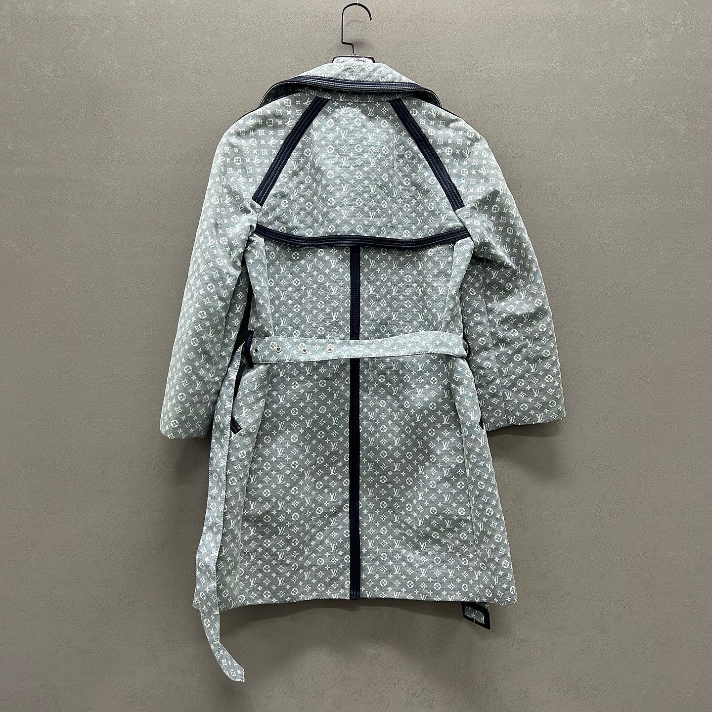 Louis Vuitton Louis Vuitton Monogram Jacquard Trench Coat Size 36 Size XS / US 0-2 / IT 36-38 - 2 Thumbnail