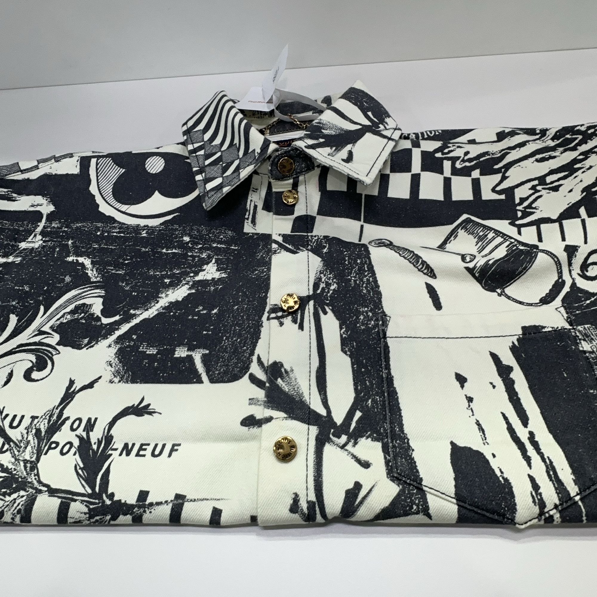 Louis Vuitton Louis Vuitton Geometric Print Short Sleeve Shirt L Size US L / EU 52-54 / 3 - 6 Thumbnail