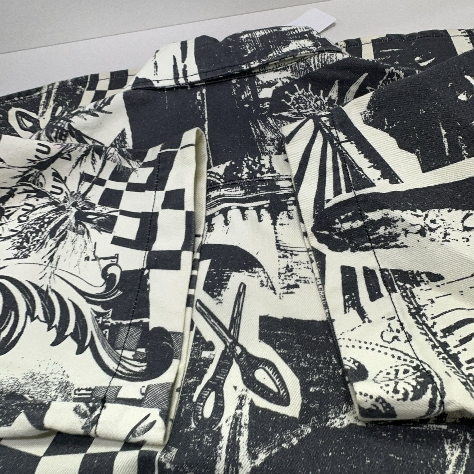Louis Vuitton Louis Vuitton Geometric Print Short Sleeve Shirt L Size US L / EU 52-54 / 3 - 12 Thumbnail