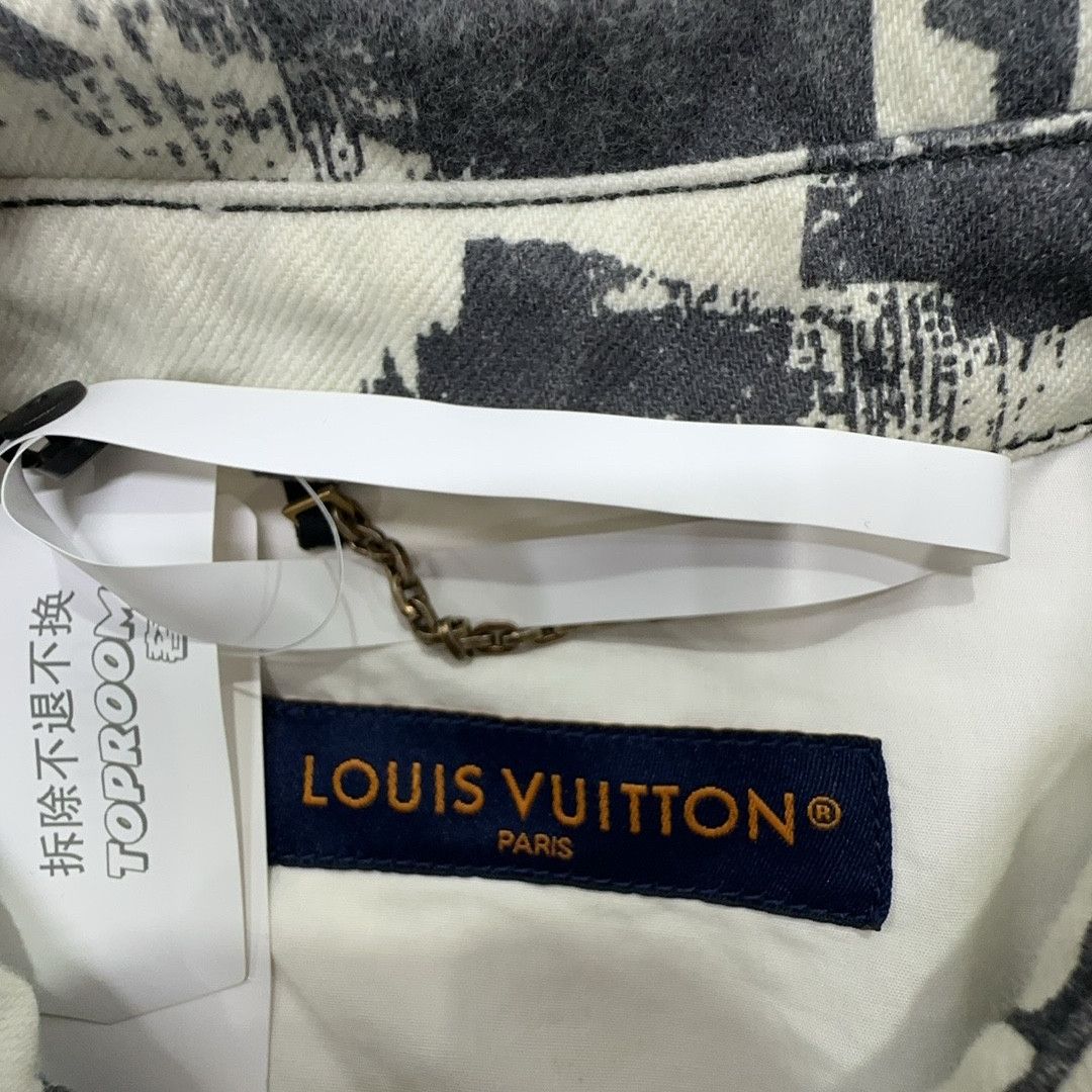 Louis Vuitton Louis Vuitton Geometric Print Short Sleeve Shirt L Size US L / EU 52-54 / 3 - 3 Thumbnail