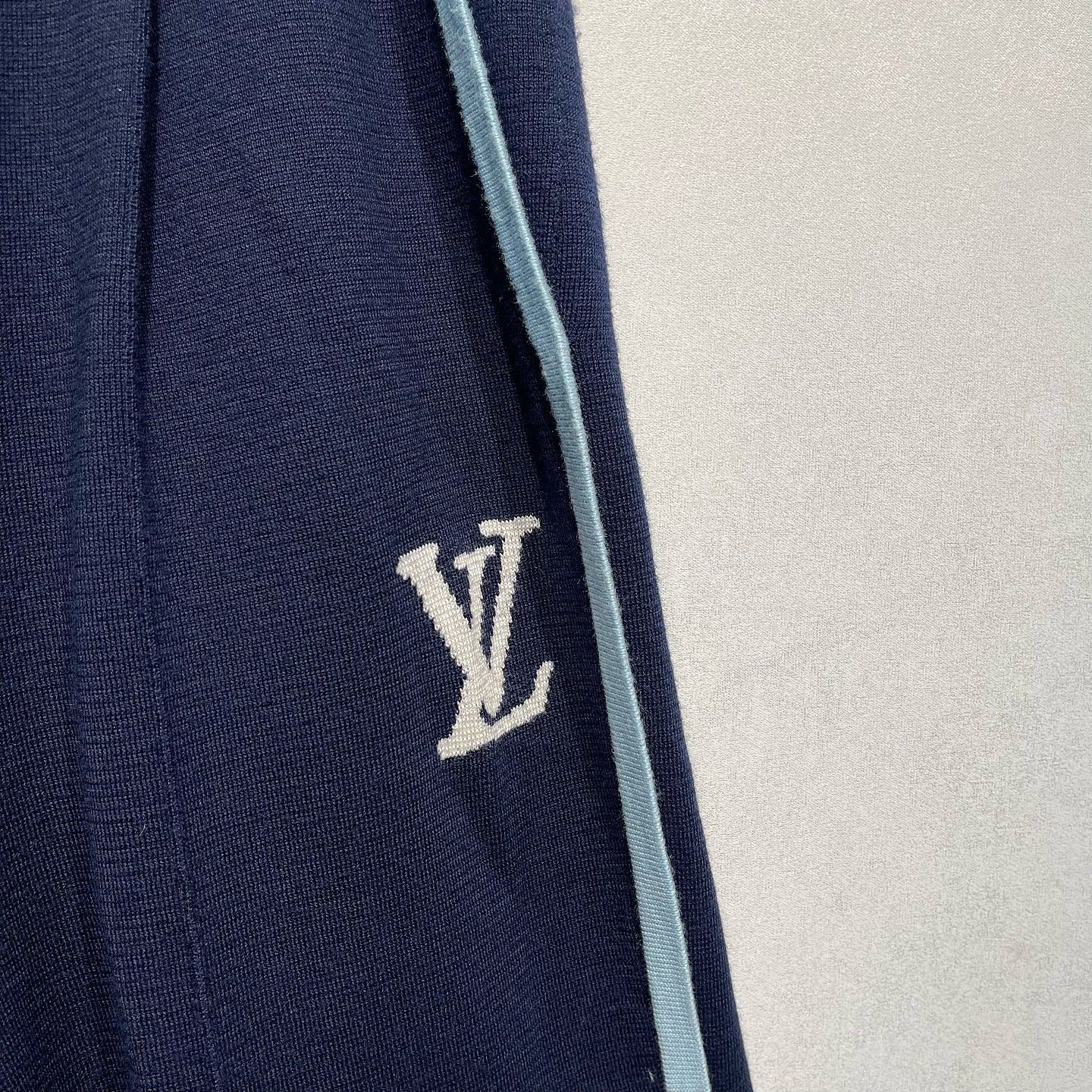 Louis Vuitton Louis Vuitton Logo Knit Shorts Blue Size M Size US 32 / EU 48 - 7 Thumbnail