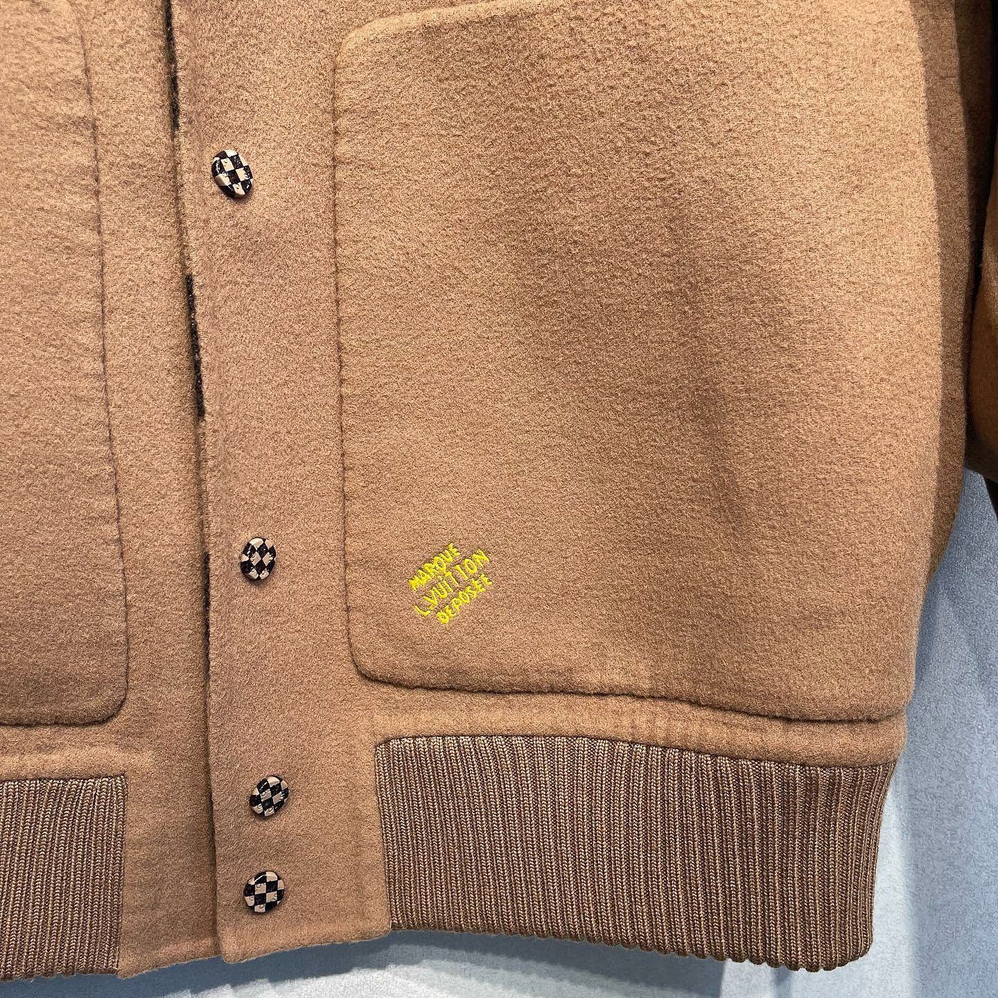 Louis Vuitton Louis Vuitton Checkered Wool Bomber Size M Size US M / EU 48-50 / 2 - 7 Thumbnail