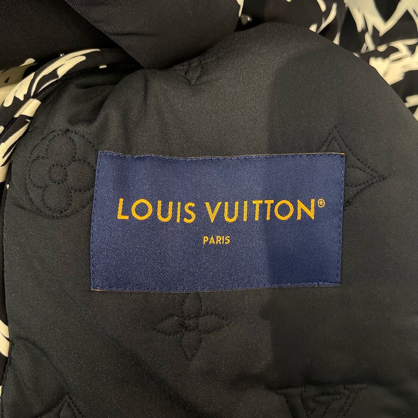 Louis Vuitton Louis Vuitton Floral Light Jacket Size M Size US M / EU 48-50 / 2 - 3 Thumbnail