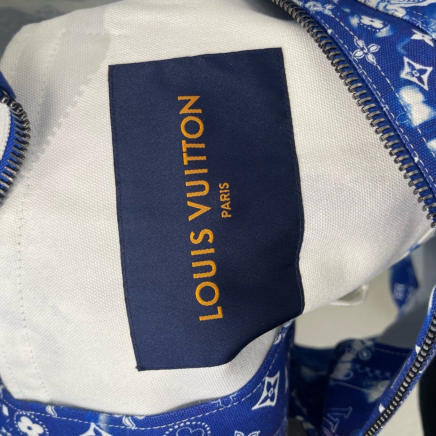 Louis Vuitton Louis Vuitton Bandana Print Leather Jacket Size M Size US M / EU 48-50 / 2 - 3 Thumbnail