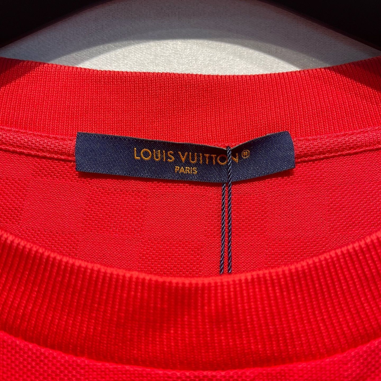 Louis Vuitton Louis Vuitton Embellished Logo T-Shirt Size L Size US L / EU 52-54 / 3 - 3 Thumbnail