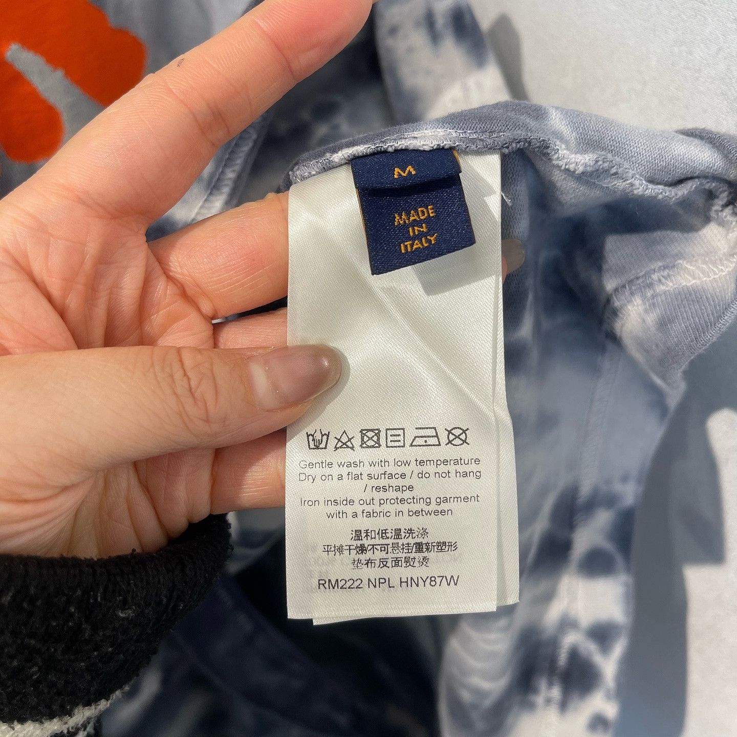 Louis Vuitton Louis Vuitton Tie-Dye Logo T-Shirt Size M Size US M / EU 48-50 / 2 - 4 Thumbnail