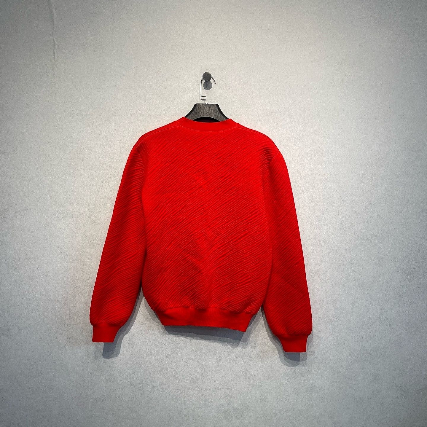 Louis Vuitton Louis Vuitton Red Logo Knit Cardigan Size M Size US M / EU 48-50 / 2 - 2 Thumbnail