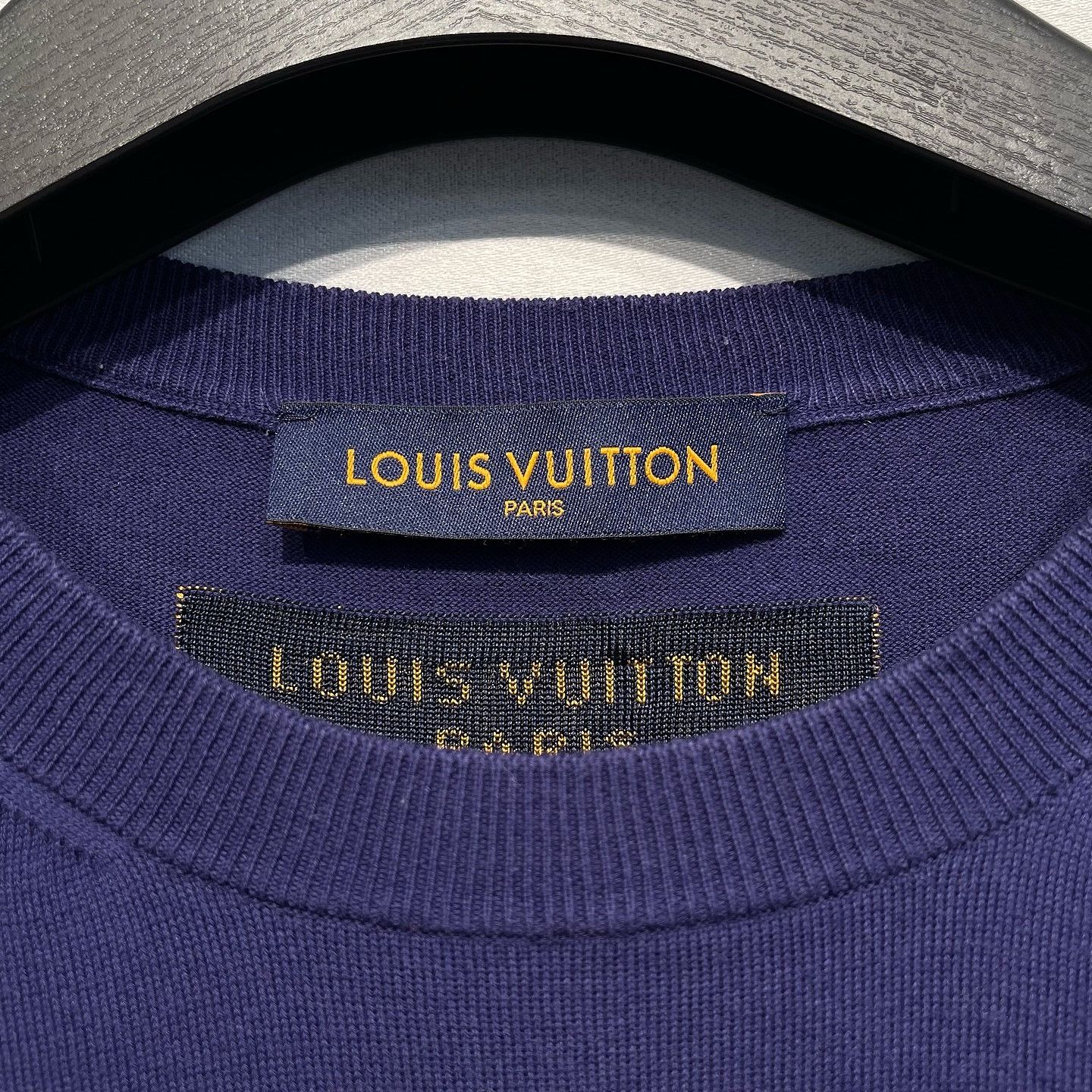 Louis Vuitton Louis Vuitton Script Logo T-Shirt Size S Size US S / EU 44-46 / 1 - 3 Thumbnail