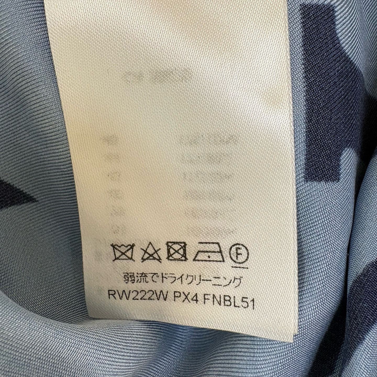 Louis Vuitton Louis Vuitton Monogram Silk Button Up Shirt Size 36 Size XS / US 0-2 / IT 36-38 - 13 Thumbnail