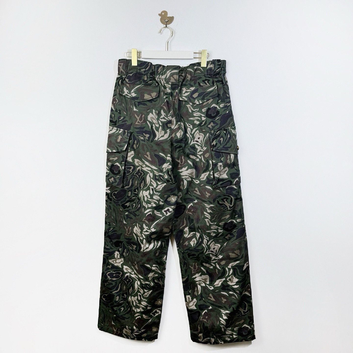 Louis Vuitton Louis Vuitton Camo Cargo Pants Size 32 Size US 32 / EU 48 - 2 Thumbnail