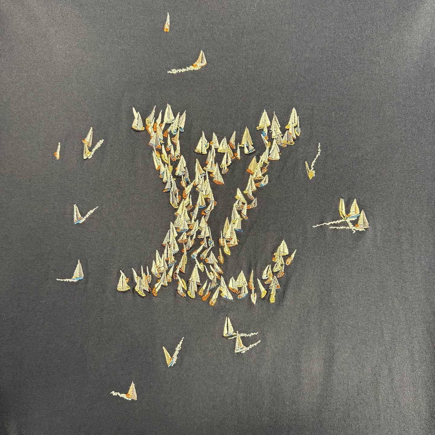 Louis Vuitton Louis Vuitton Sailboat Logo T-Shirt XXL Size US XXL / EU 58 / 5 - 5 Thumbnail
