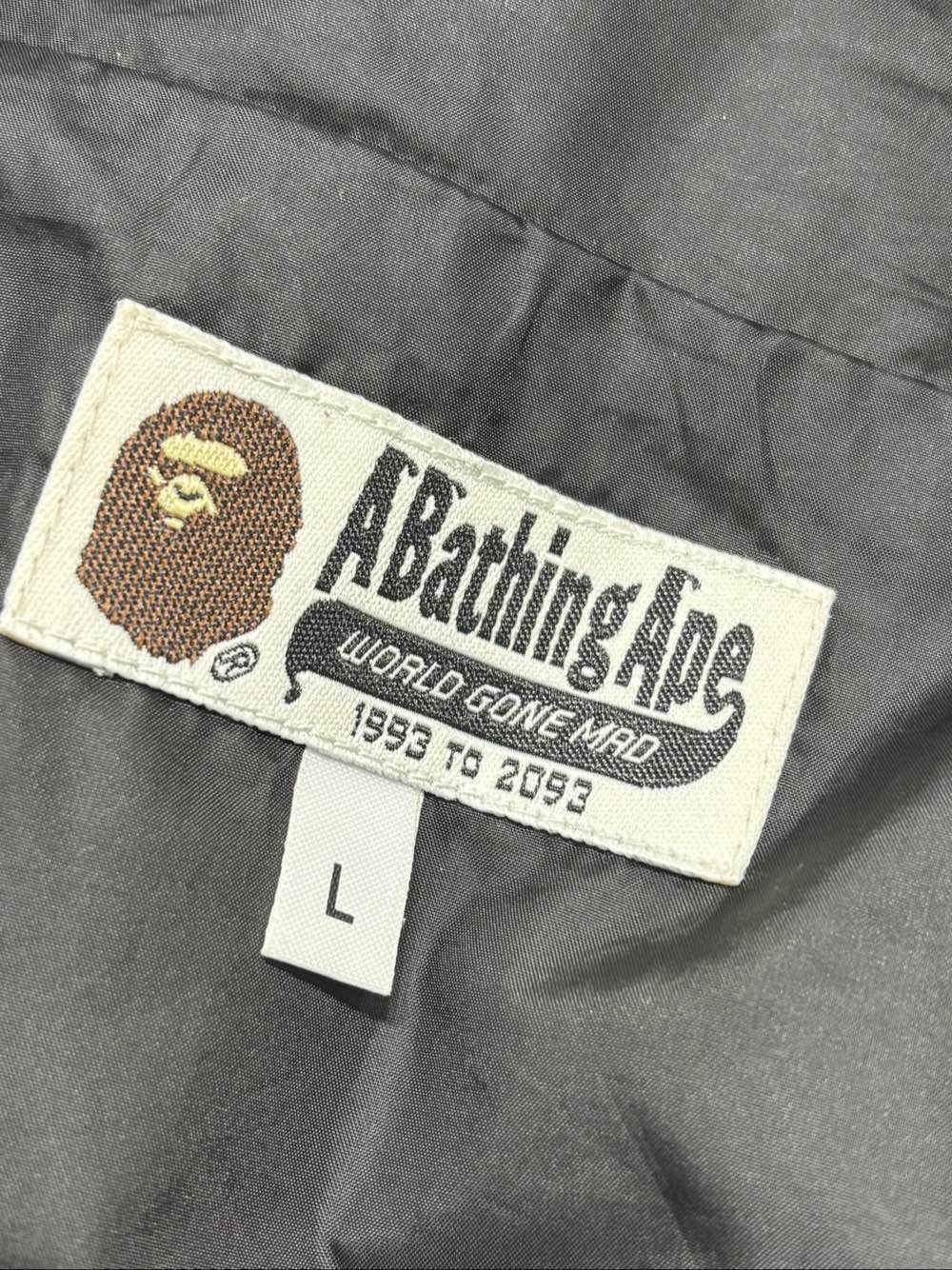 Bape A BATHING APE Red Camo Snowboard Jacket Size L Size US L / EU 52-54 / 3 - 3 Thumbnail
