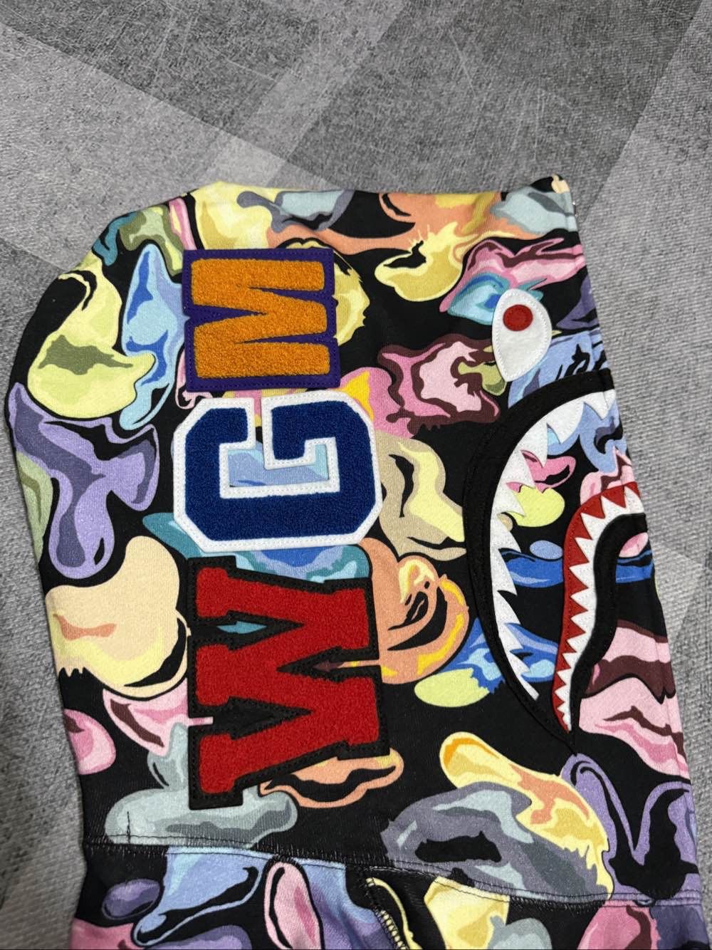 Bape A Bathing Ape Art Camo Shark Hoodie Size L Size US L / EU 52-54 / 3 - 9 Thumbnail
