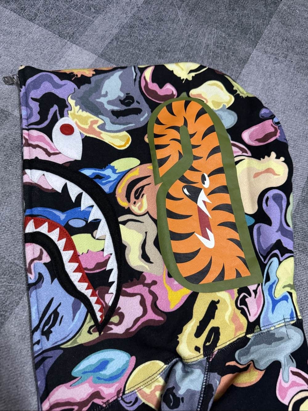 Bape A Bathing Ape Art Camo Shark Hoodie Size L Size US L / EU 52-54 / 3 - 10 Thumbnail