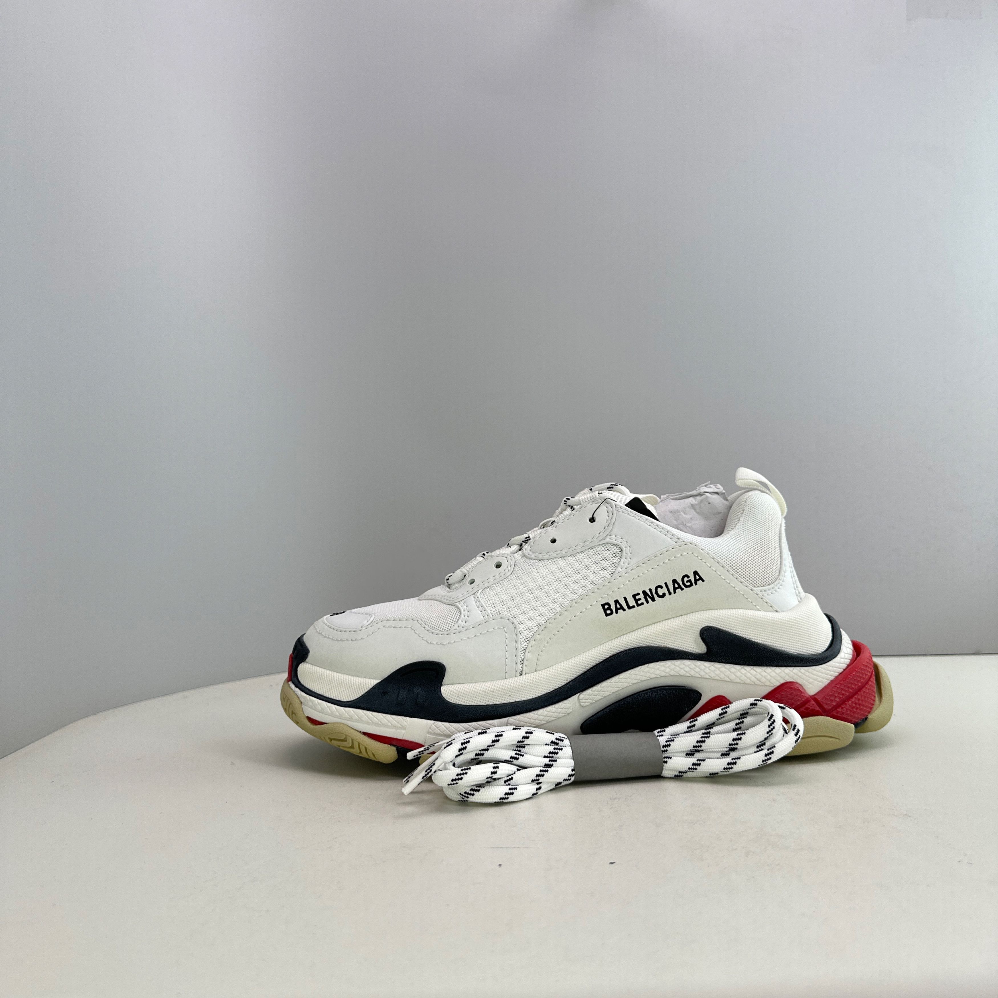 Balenciaga Balenciaga Triple S Sneakers EU 39 Size US 6 / EU 39 - 11 Thumbnail