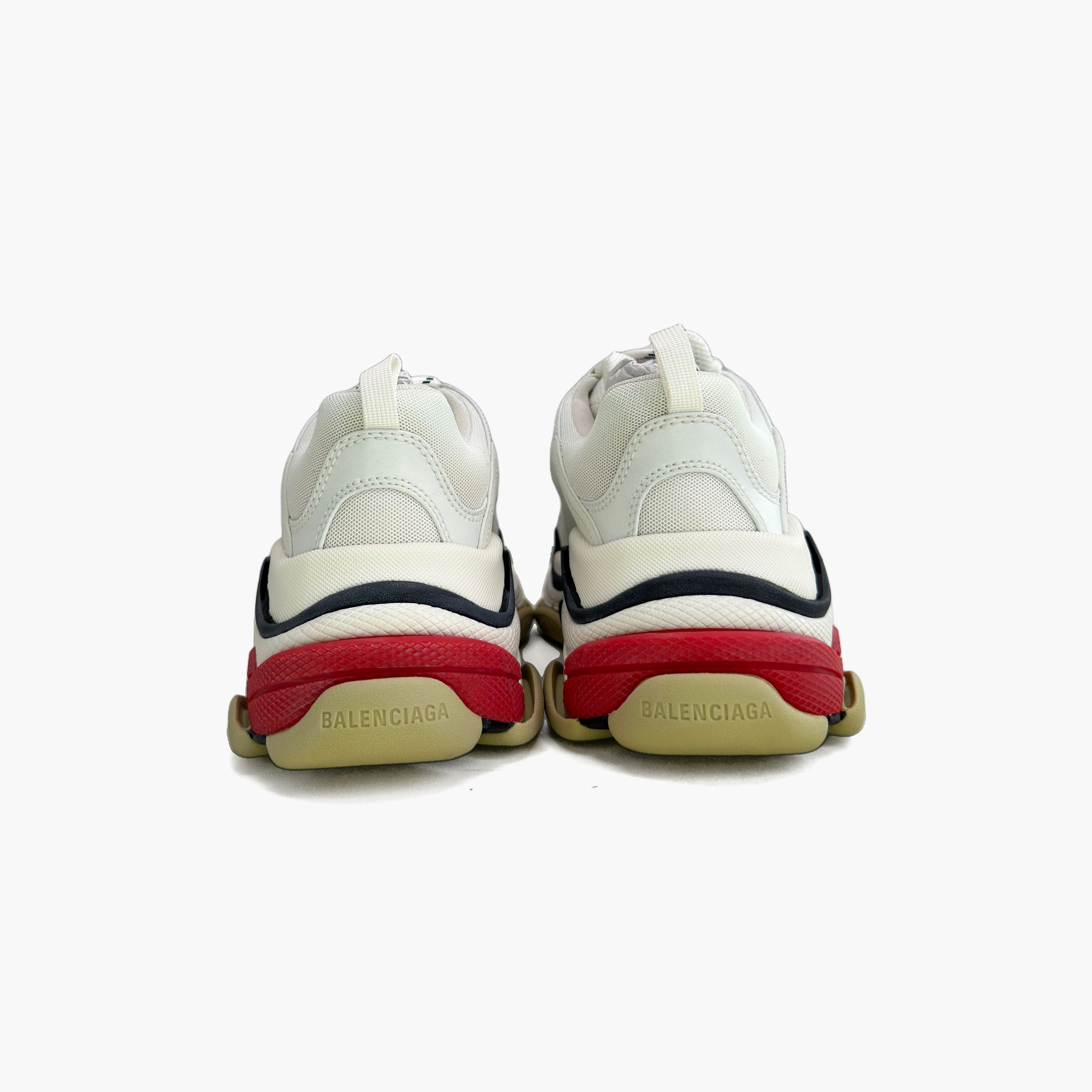 Balenciaga Balenciaga Triple S Sneakers EU 39 Size US 6 / EU 39 - 6 Thumbnail