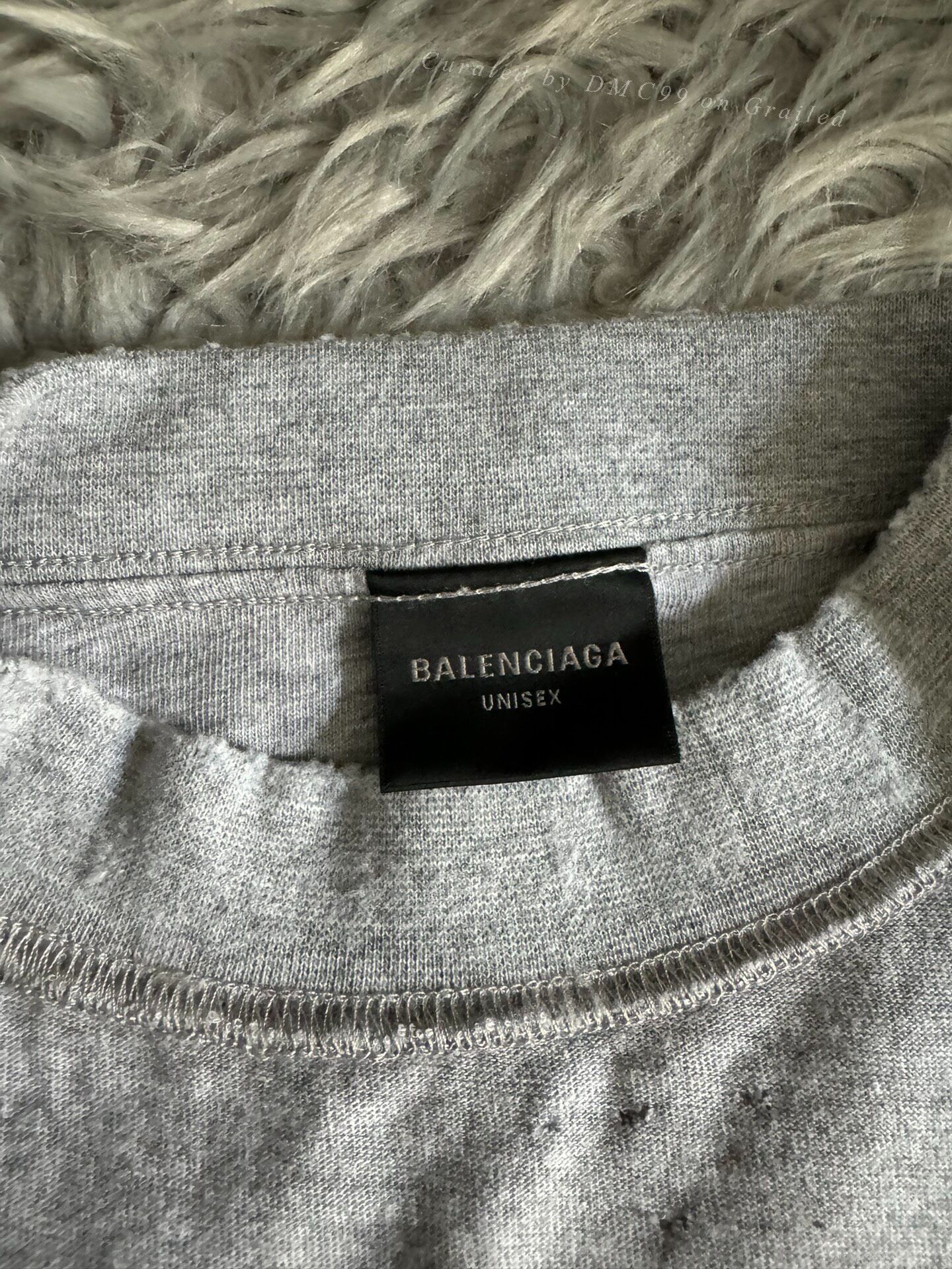 Balenciaga Balenciaga Gray Letter Logo Short-Sleeve Size US S / EU 44-46 / 1 - 4 Thumbnail