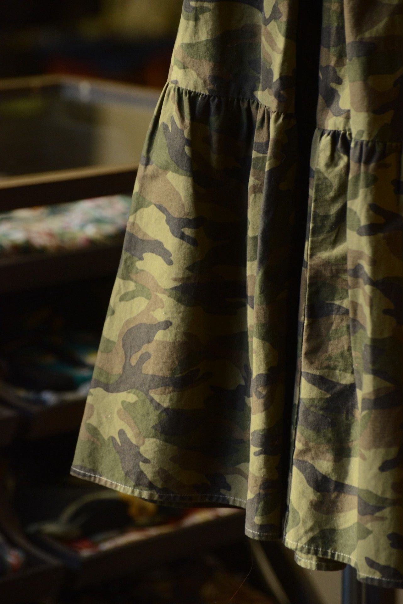 Rockmount Ranch Wear Rockmount Camouflage Tiered Skirt Size 33" - 4 Thumbnail