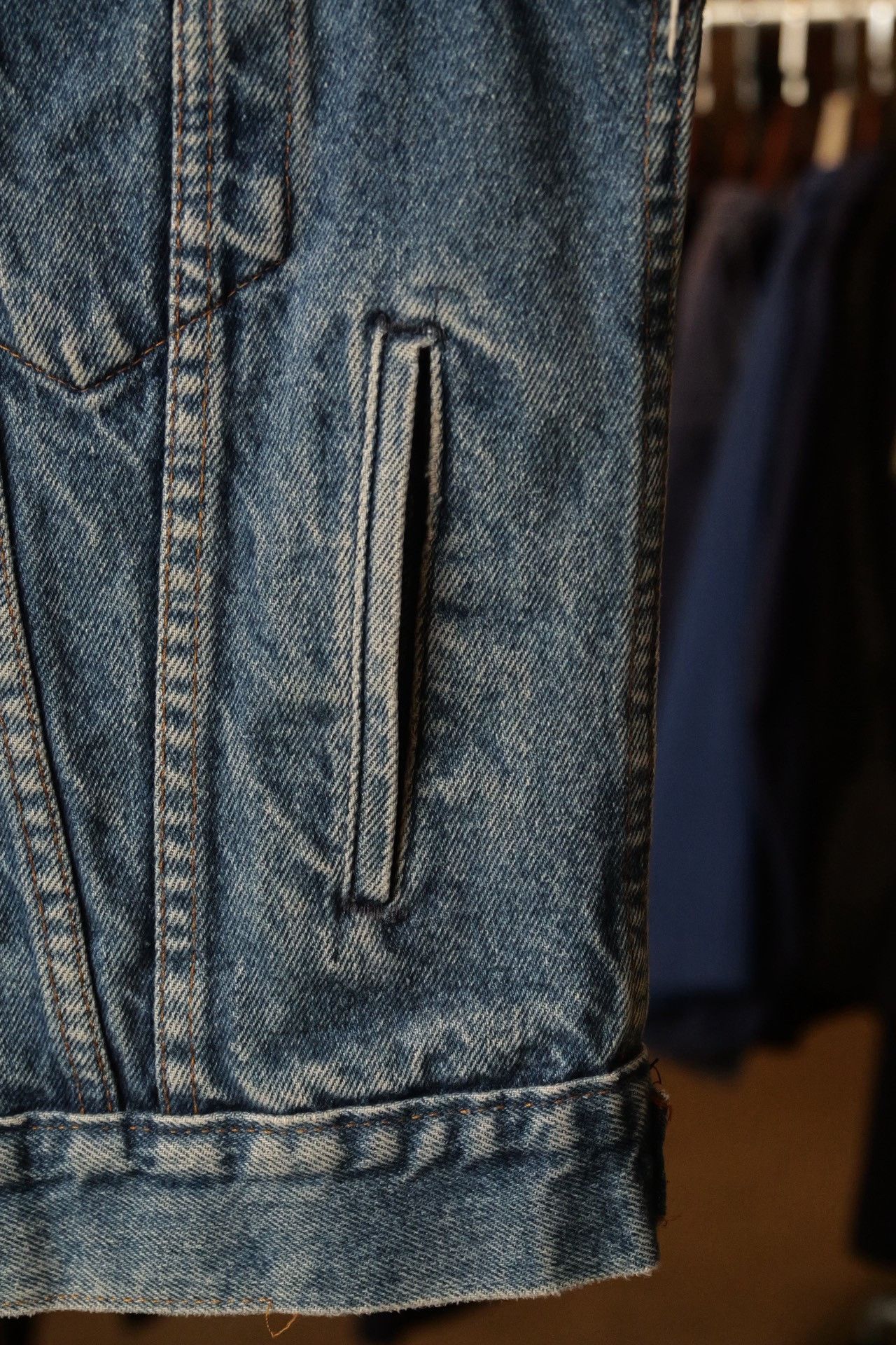 Levi's Vintage Clothing Levi's 1990s Remake Sleeveless Denim Vest Size US M / EU 48-50 / 2 - 3 Thumbnail