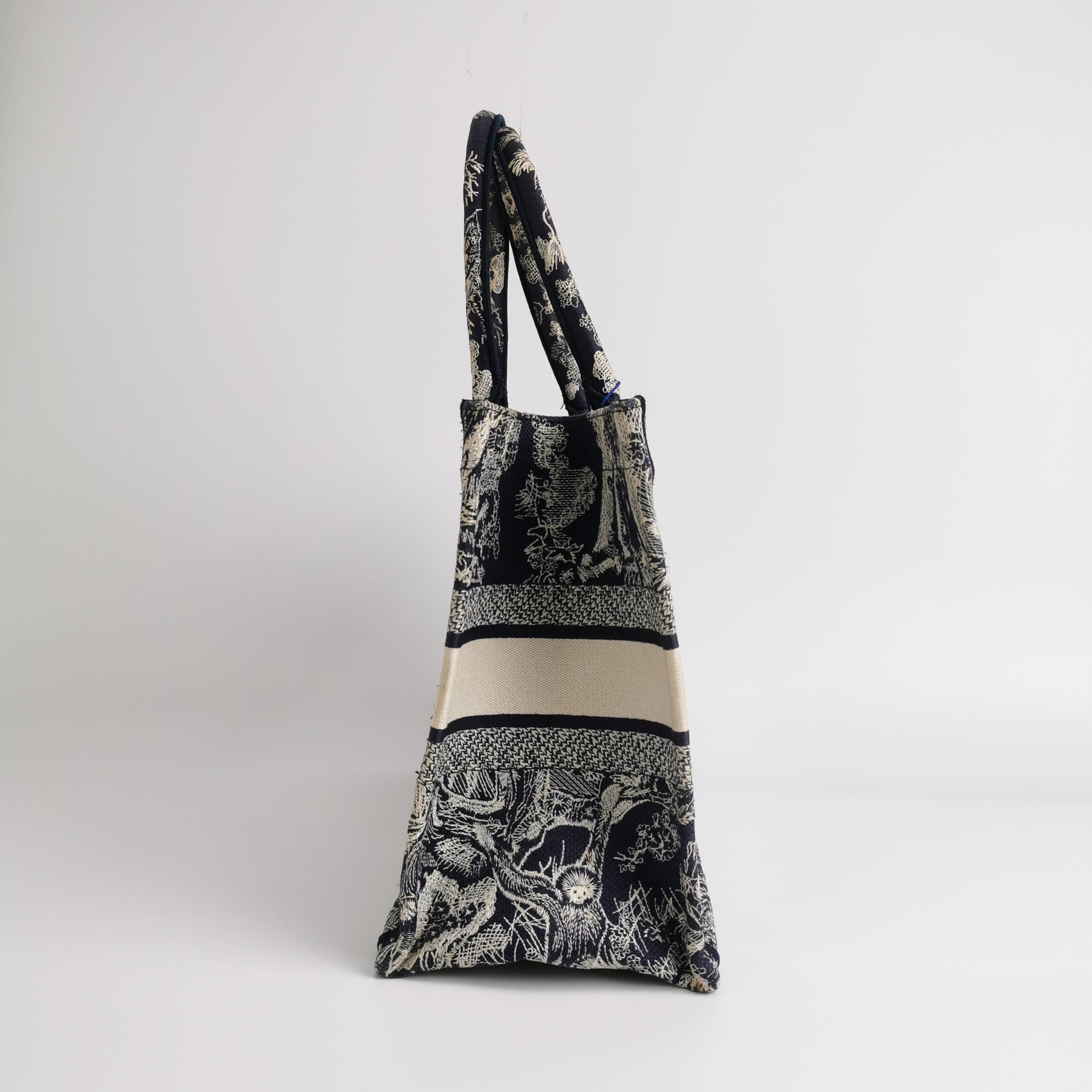Dior Dior Women os Tote Bags Size ONE SIZE - 3 Thumbnail
