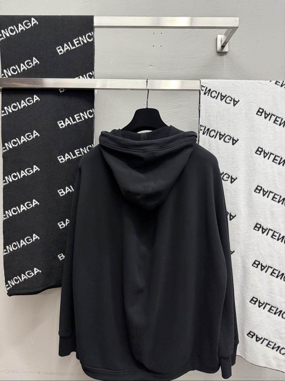 Balenciaga Balenciaga Logo Zip-up Hoodie Size L Size US L / EU 52-54 / 3 - 7 Thumbnail