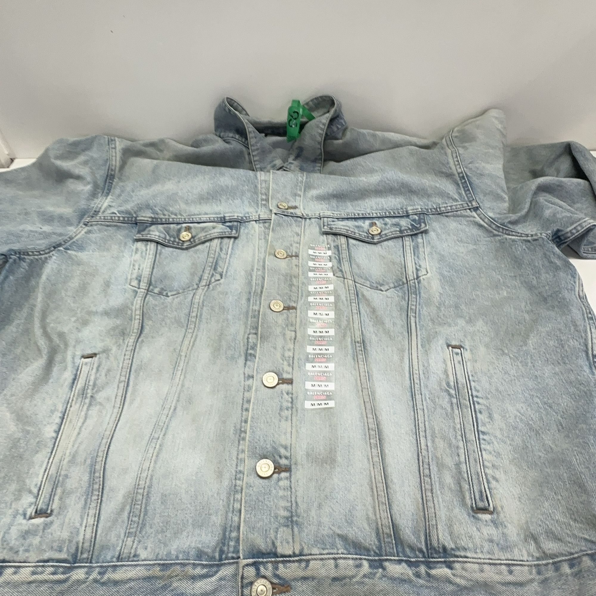 Balenciaga Balenciaga Washed Denim Jacket Size L Size US L / EU 52-54 / 3 - 7 Thumbnail