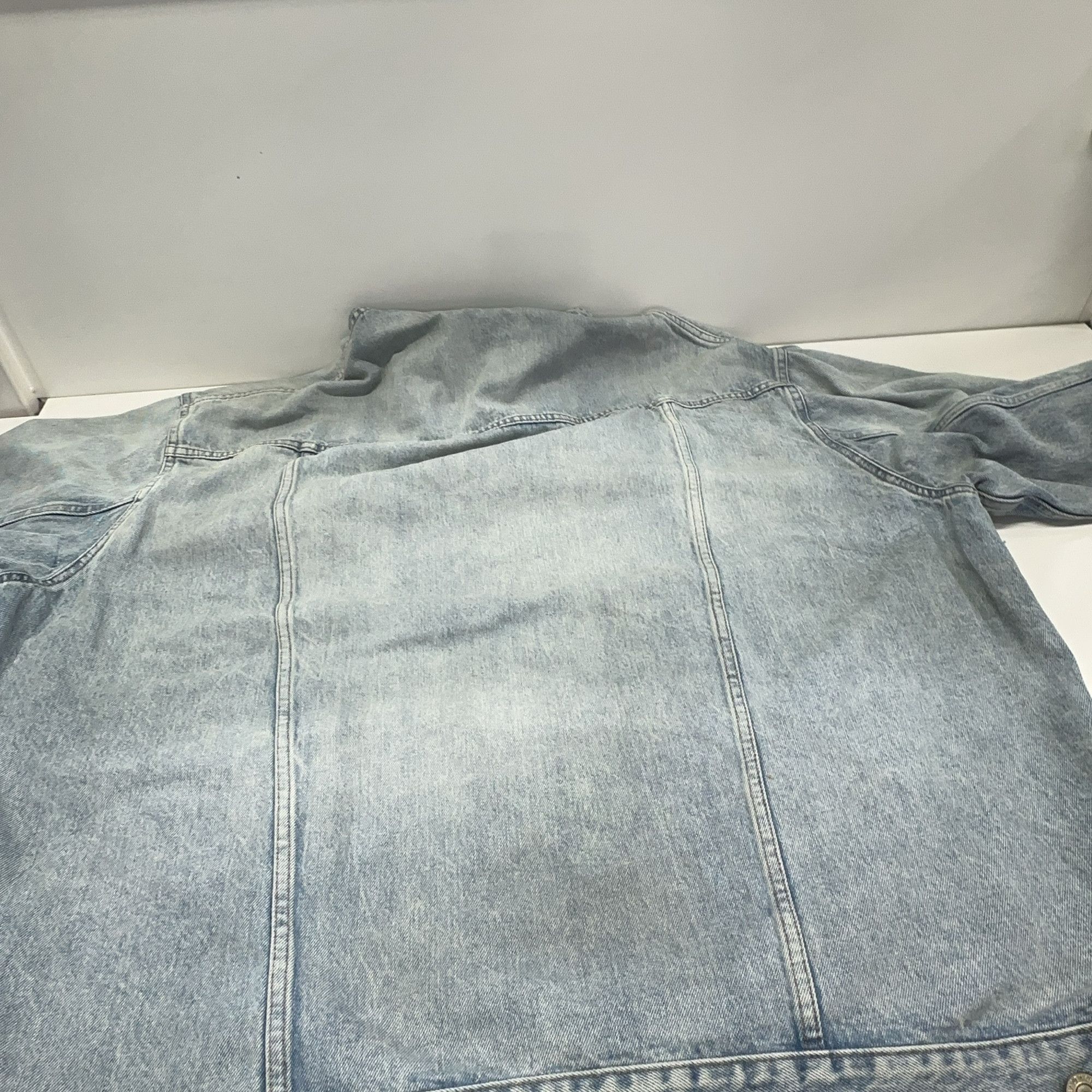 Balenciaga Balenciaga Washed Denim Jacket Size L Size US L / EU 52-54 / 3 - 13 Thumbnail