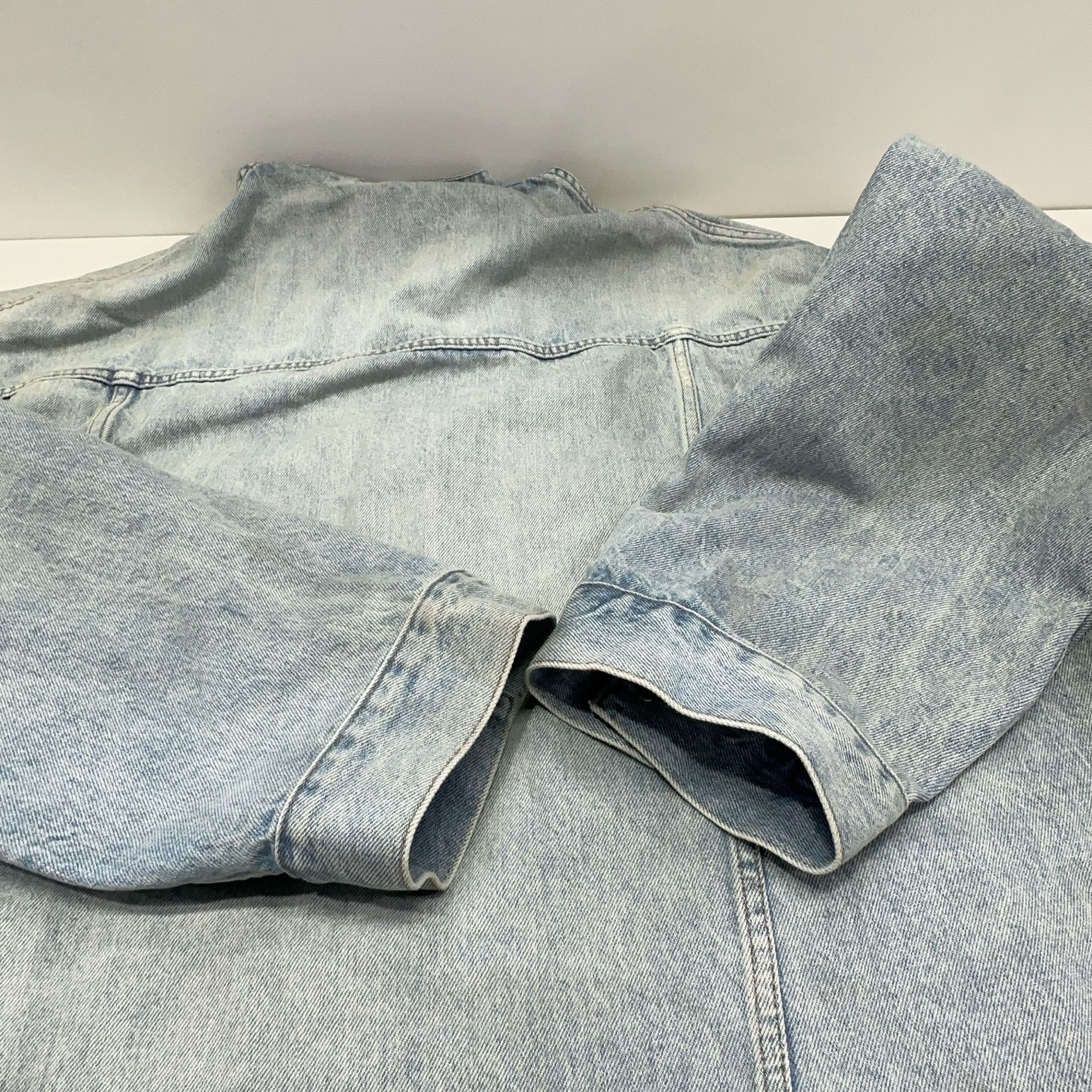 Balenciaga Balenciaga Washed Denim Jacket Size L Size US L / EU 52-54 / 3 - 11 Thumbnail