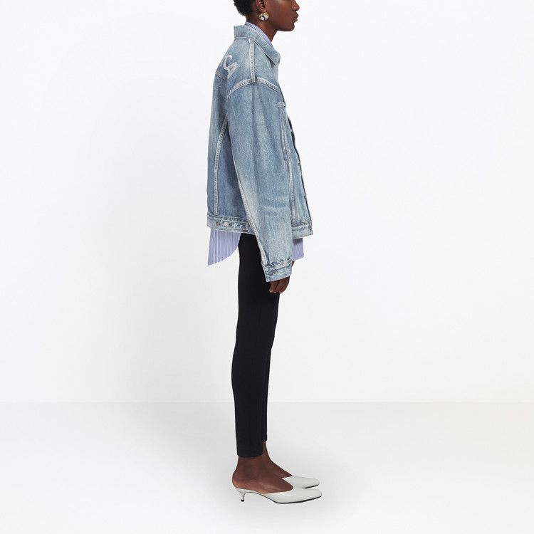 Balenciaga Balenciaga Rhinestone Logo Denim Jacket Size 36 Size XS / US 0-2 / IT 36-38 - 11 Thumbnail
