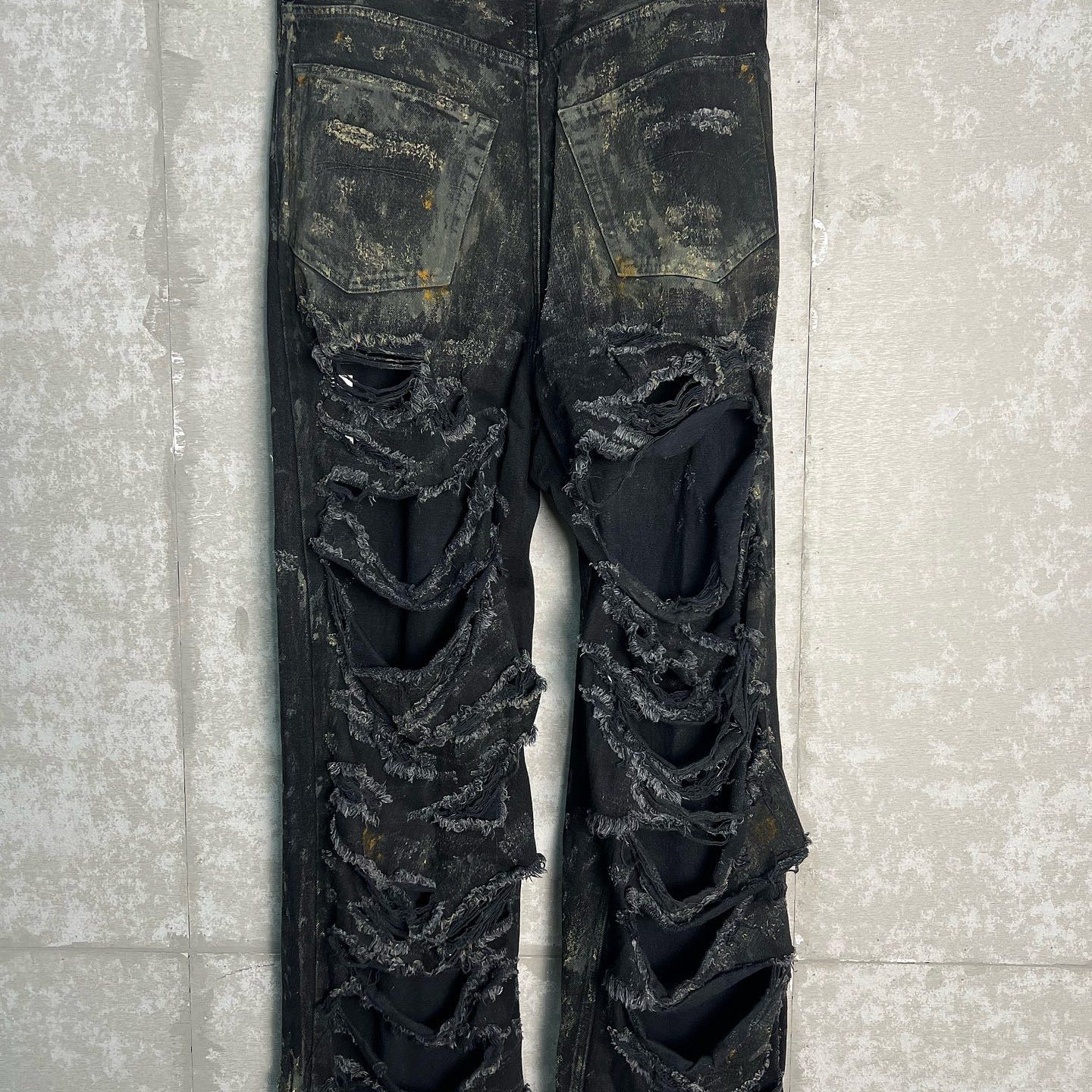 Balenciaga Balenciaga Mud Wash Distressed Denim Jeans Size XS Size US 28 / EU 44 - 2 Thumbnail