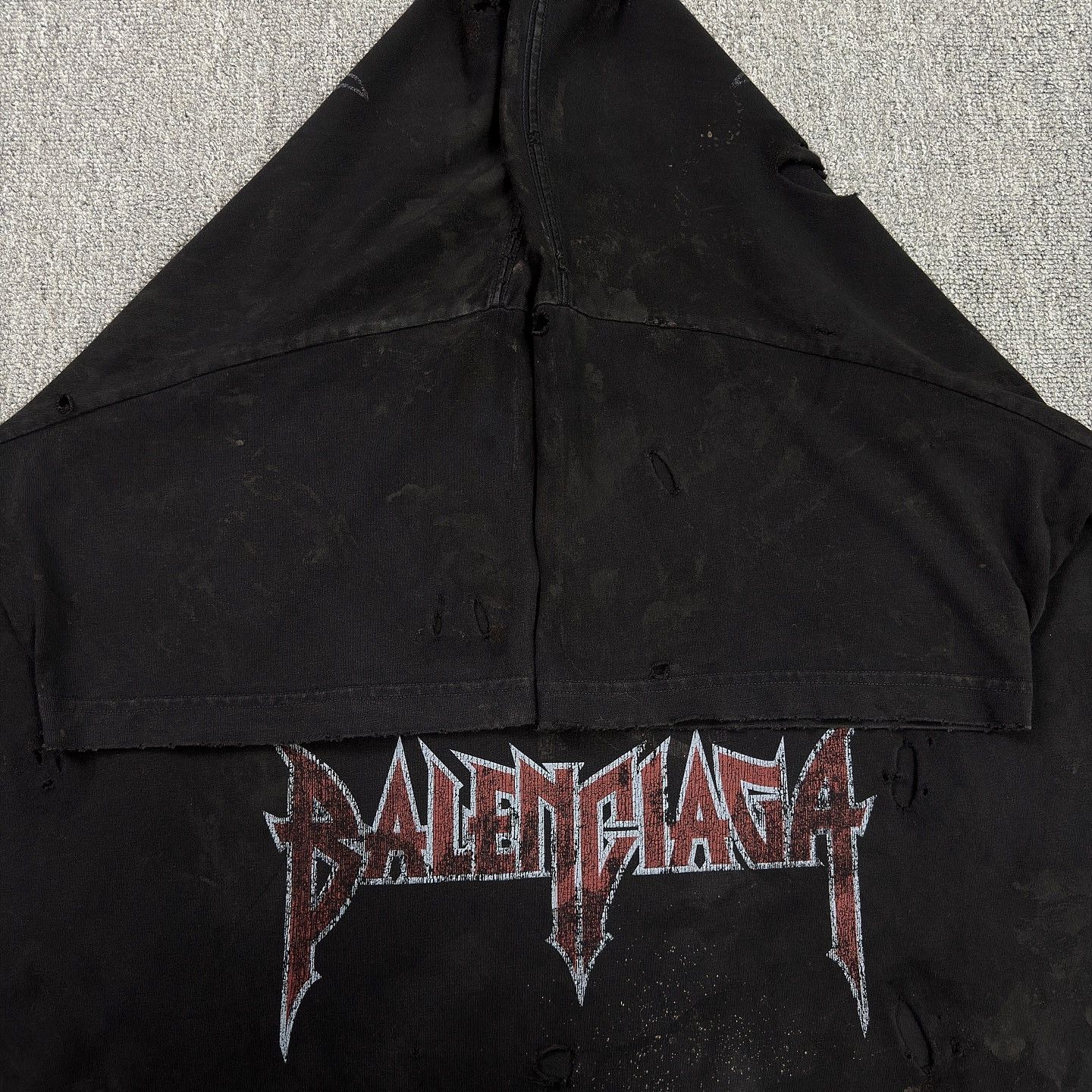 Balenciaga Balenciaga Distressed Metal Logo T-Shirt Size M Size US M / EU 48-50 / 2 - 5 Thumbnail