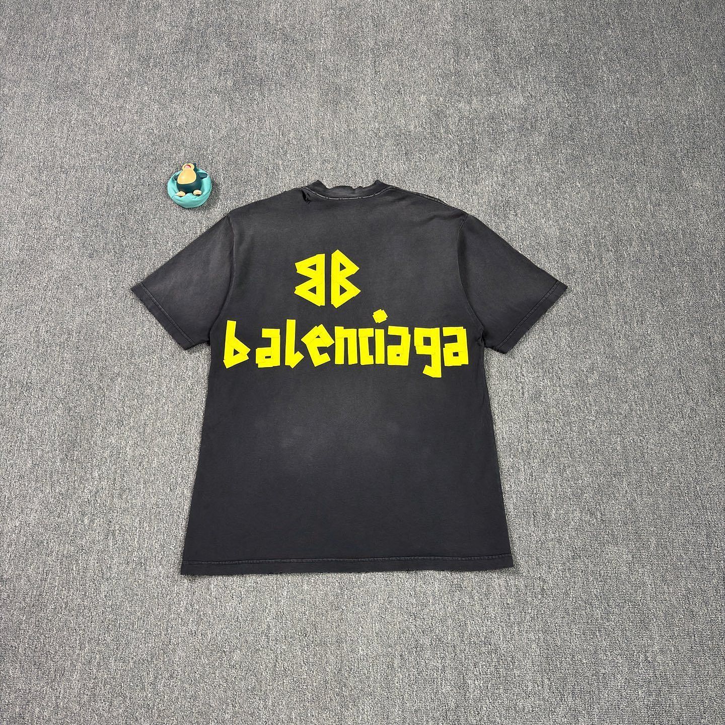 Balenciaga Balenciaga Tape Logo T-Shirt Size XXS Size US XXS / EU 40 - 2 Thumbnail