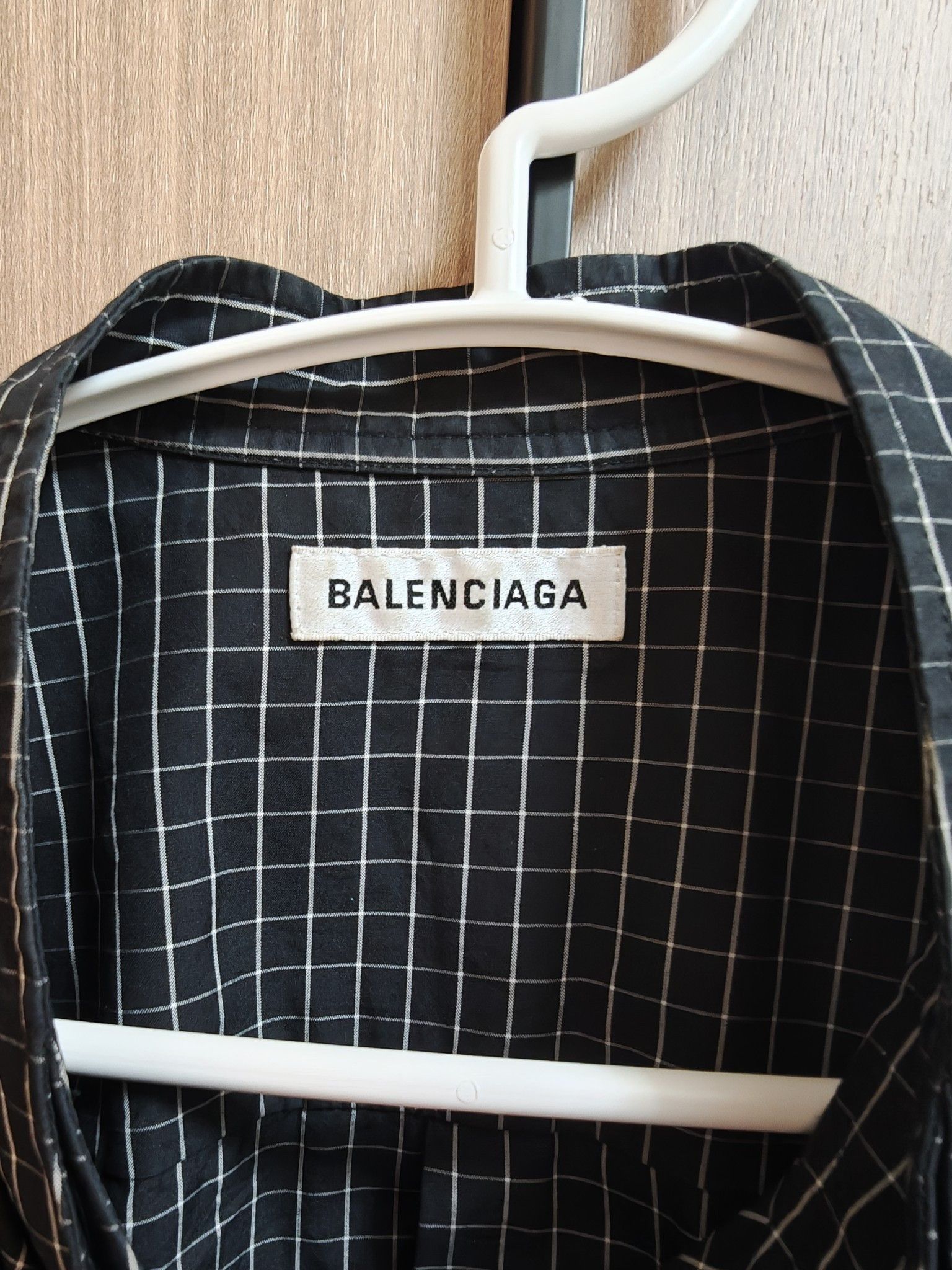 Balenciaga Balenciaga Plaid Logo Button Up Shirt Size S Size US S / EU 44-46 / 1 - 3 Thumbnail