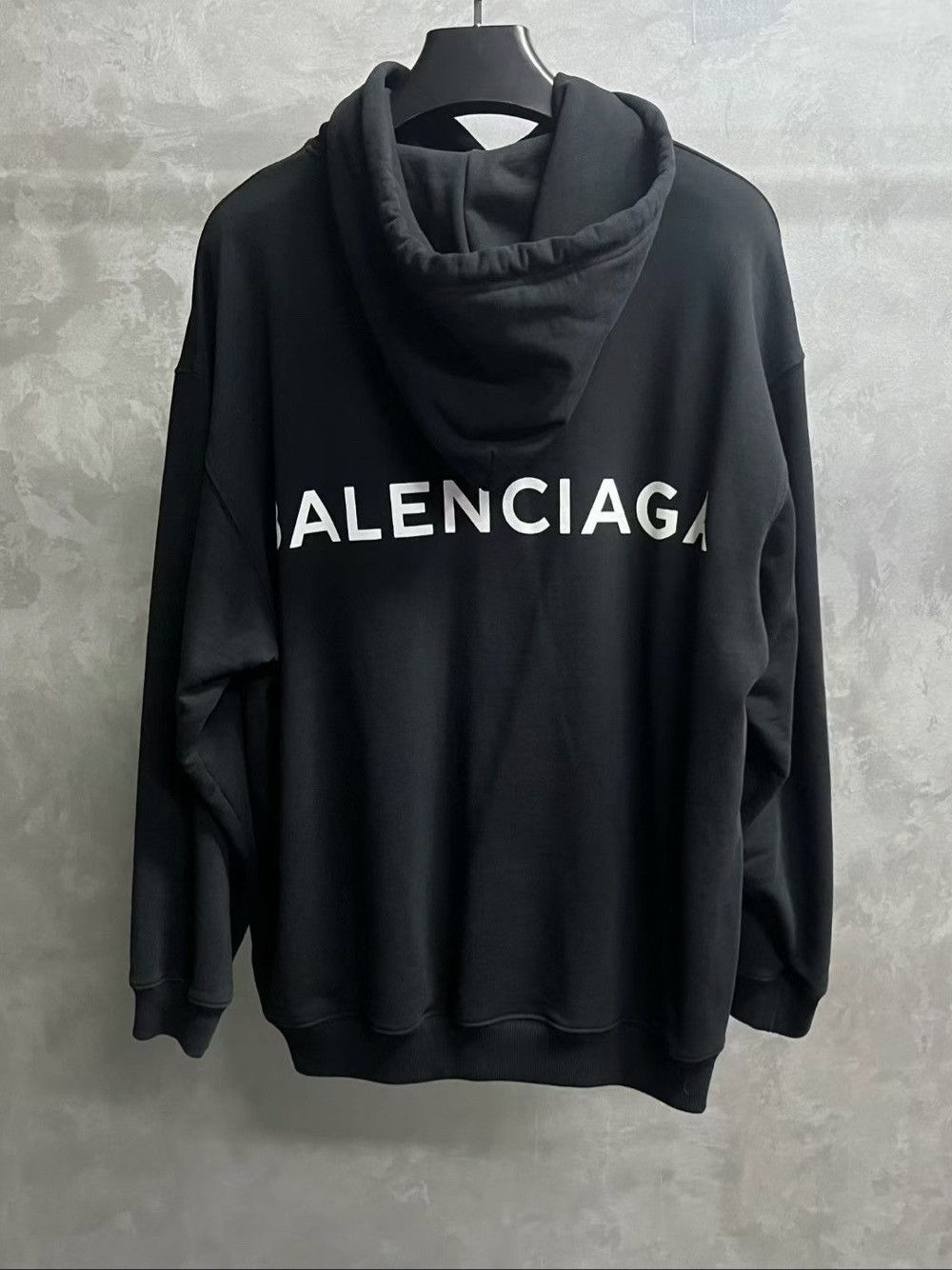 Balenciaga Balenciaga Back Logo Hoodie Size M Size US M / EU 48-50 / 2 - 2 Thumbnail
