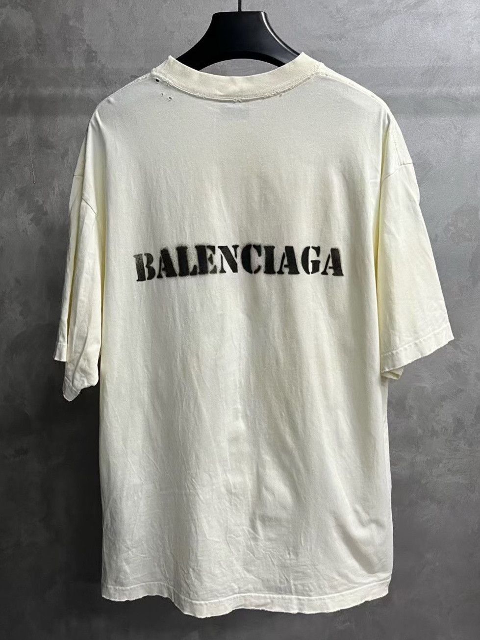 Balenciaga Balenciaga Stencil Logo T-Shirt Size XL Size US XL / EU 56 / 4 - 2 Thumbnail