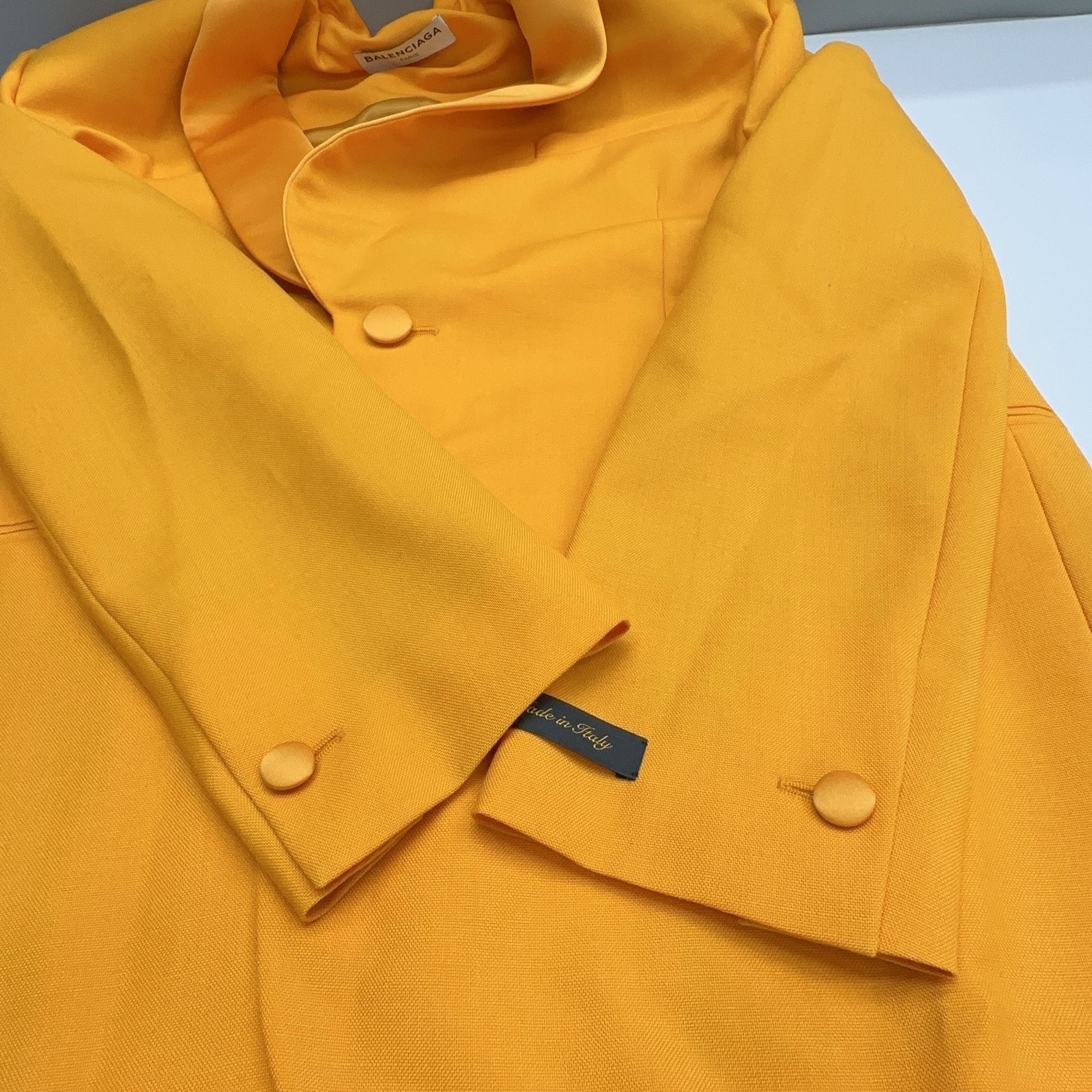Balenciaga Balenciaga Satin Lapel Blazer Yellow Size 34 Size XXS / US 00 / IT 34 - 10 Thumbnail