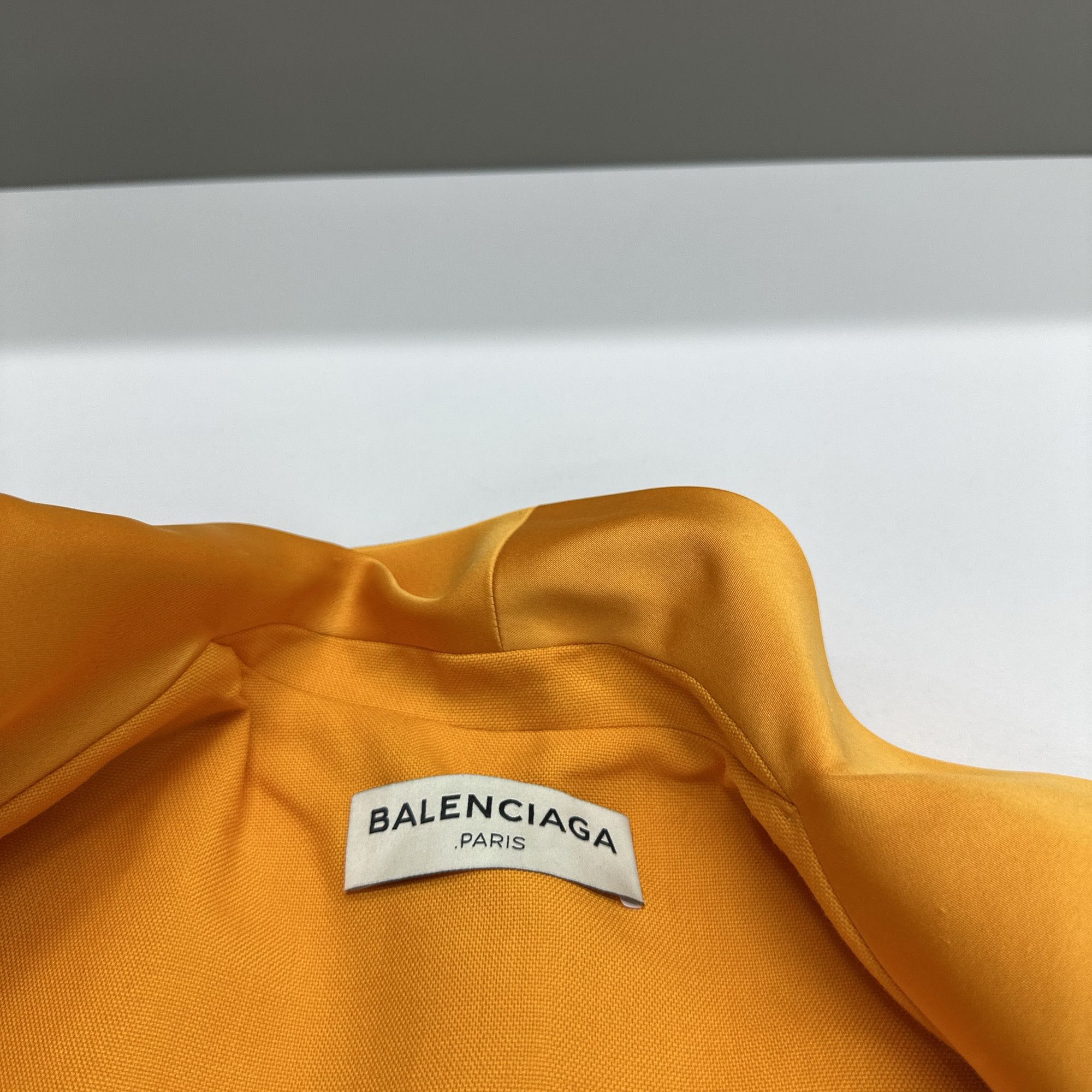 Balenciaga Balenciaga Satin Lapel Blazer Yellow Size 34 Size XXS / US 00 / IT 34 - 3 Thumbnail