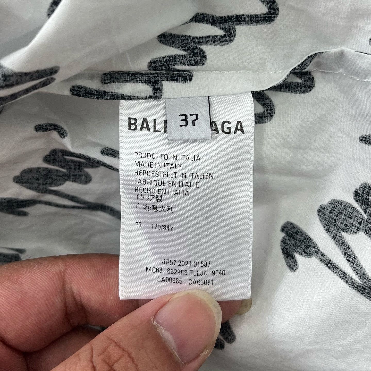 Balenciaga Balenciaga Logo Print Button Up Shirt Size 37 Size US S / EU 44-46 / 1 - 4 Thumbnail