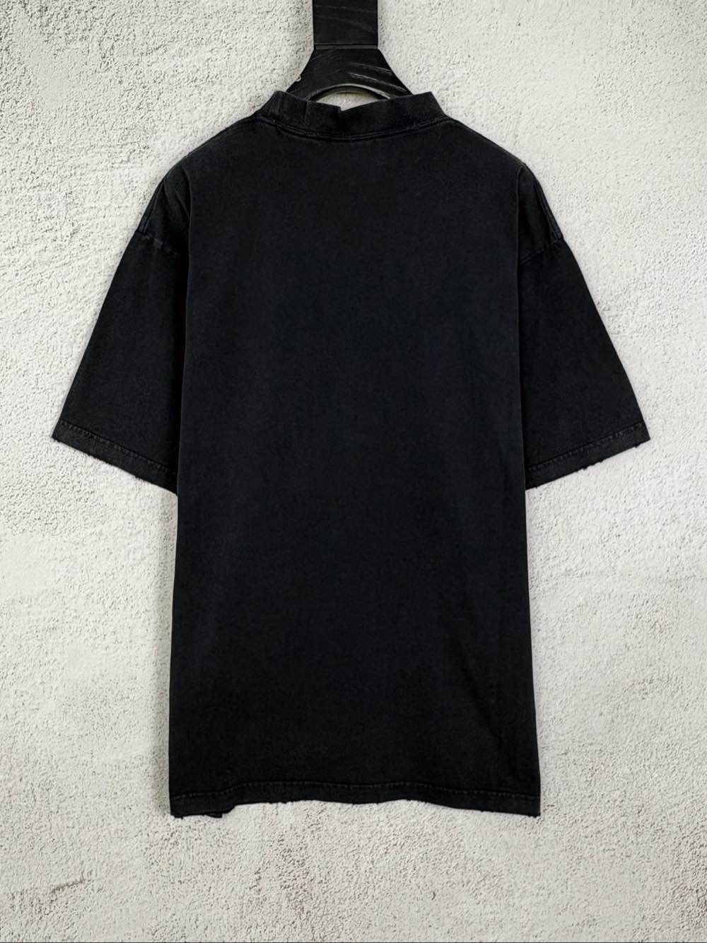 Balenciaga Balenciaga Crest Logo T-Shirt Size S Size US S / EU 44-46 / 1 - 2 Thumbnail