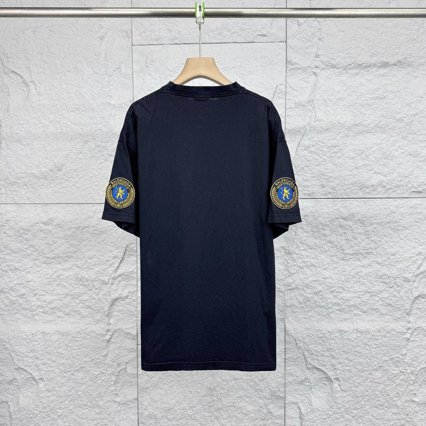 Balenciaga Balenciaga Logo Patch T-Shirt Size 1 Size US S / EU 44-46 / 1 - 2 Thumbnail