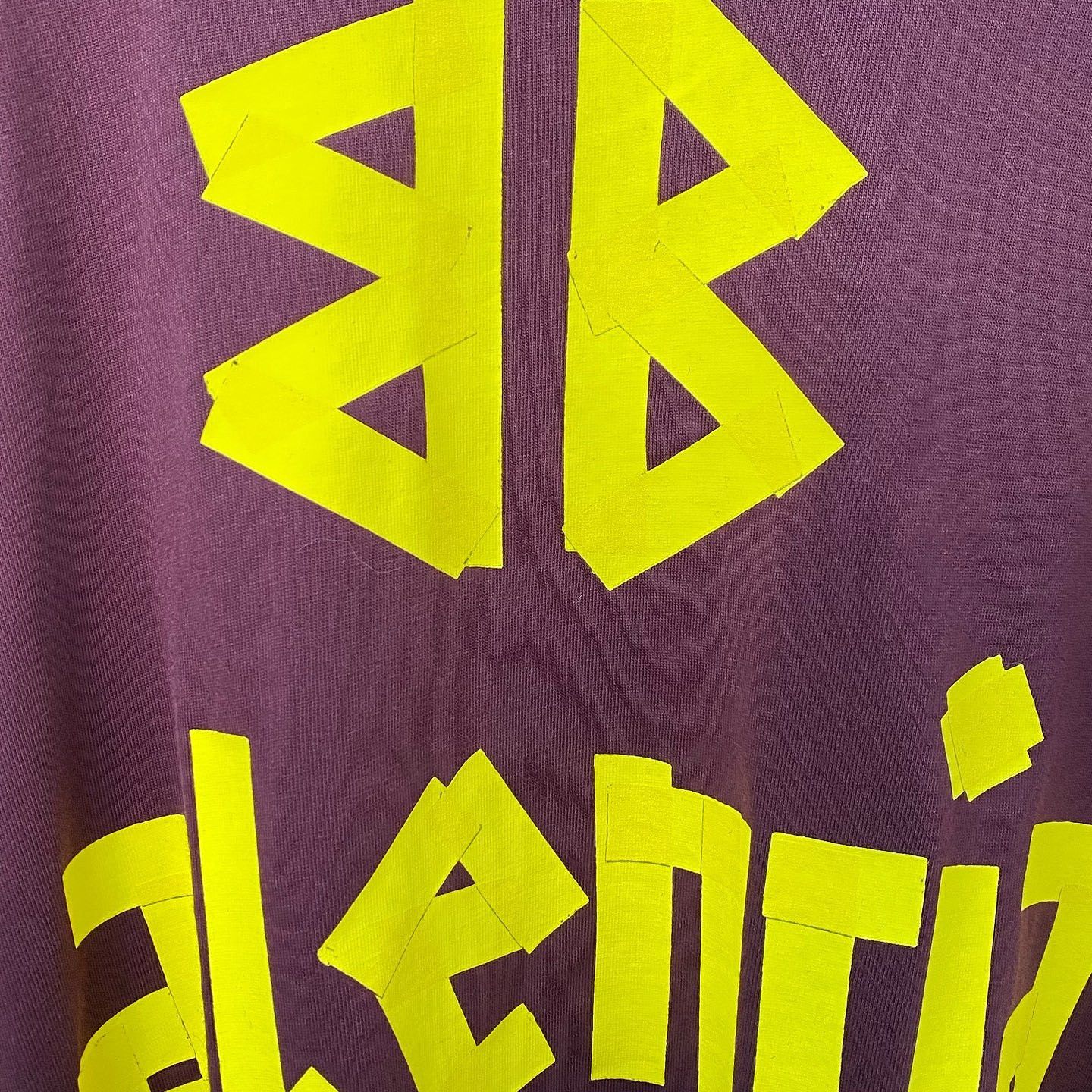 Balenciaga Balenciaga Logo T-Shirt Size S Size US S / EU 44-46 / 1 - 7 Thumbnail