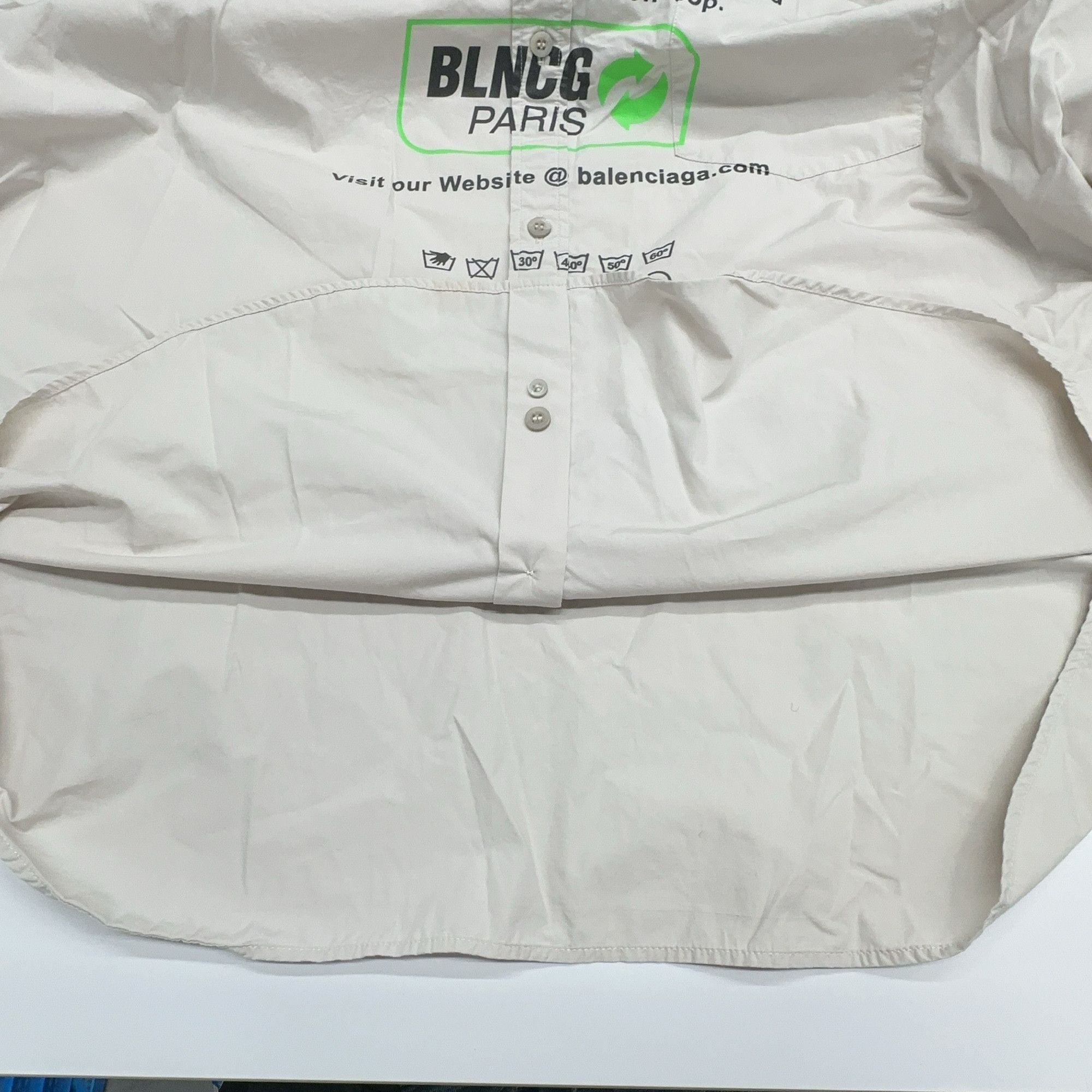 Balenciaga Balenciaga Wardrobe Graphic Shirt Size L Size US L / EU 52-54 / 3 - 6 Thumbnail