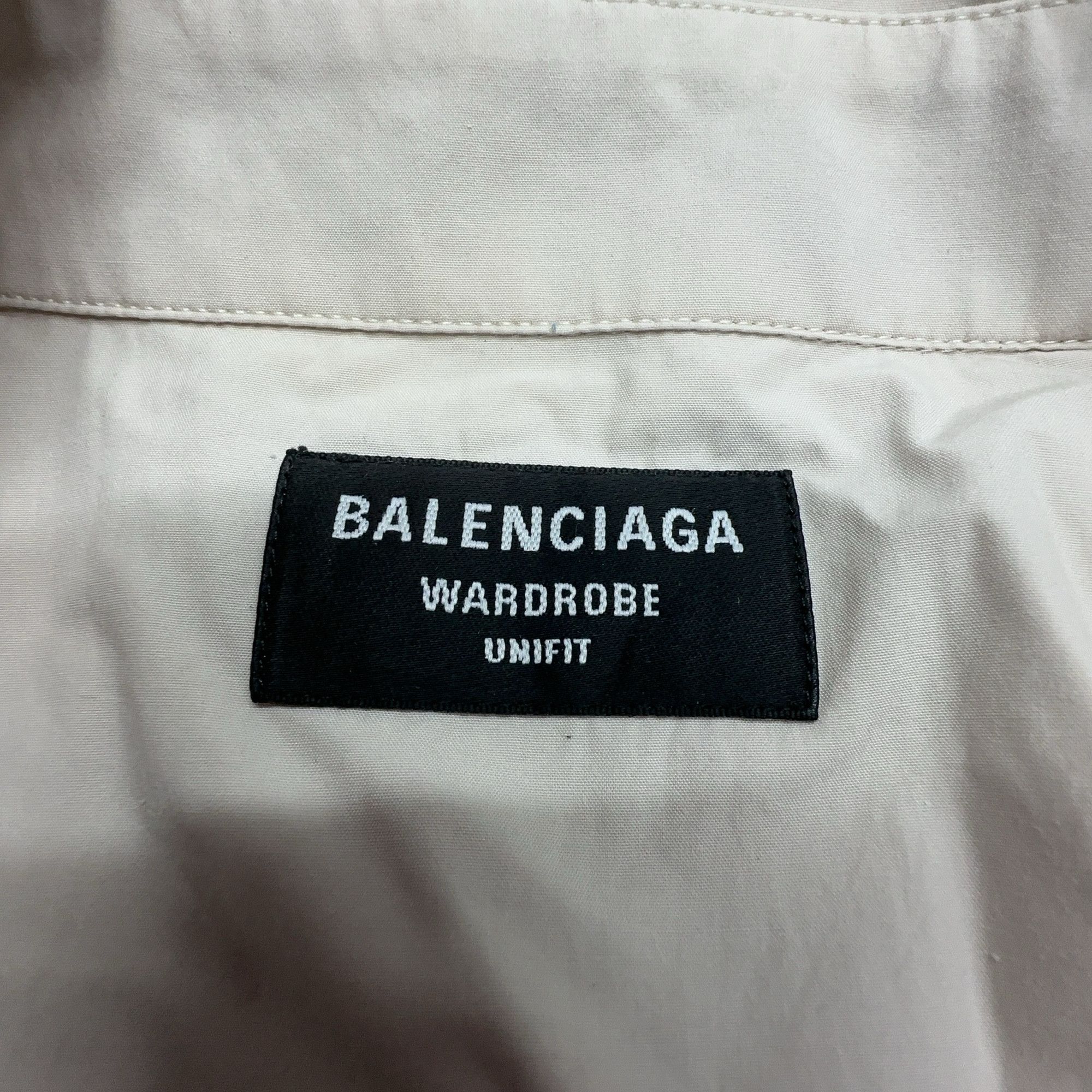 Balenciaga Balenciaga Wardrobe Graphic Shirt Size L Size US L / EU 52-54 / 3 - 3 Thumbnail