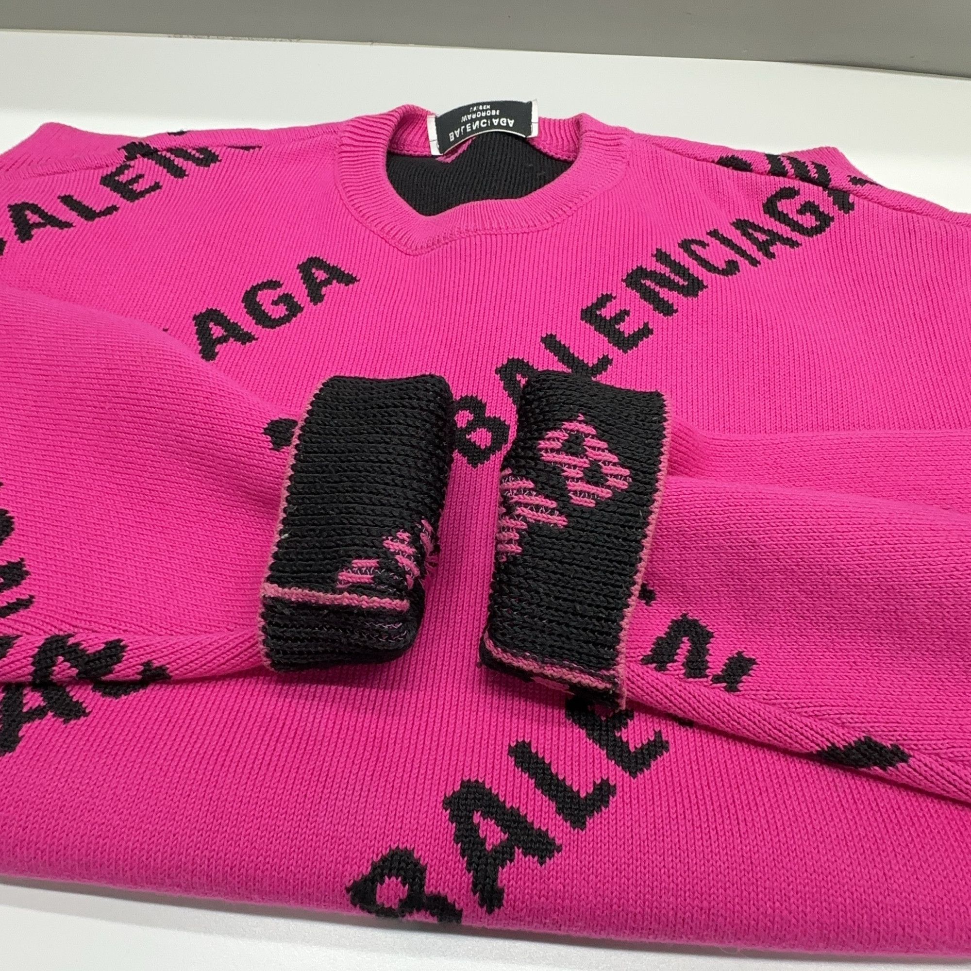 Balenciaga Balenciaga All-Over Logo Sweater Size M Size US M / EU 48-50 / 2 - 10 Thumbnail