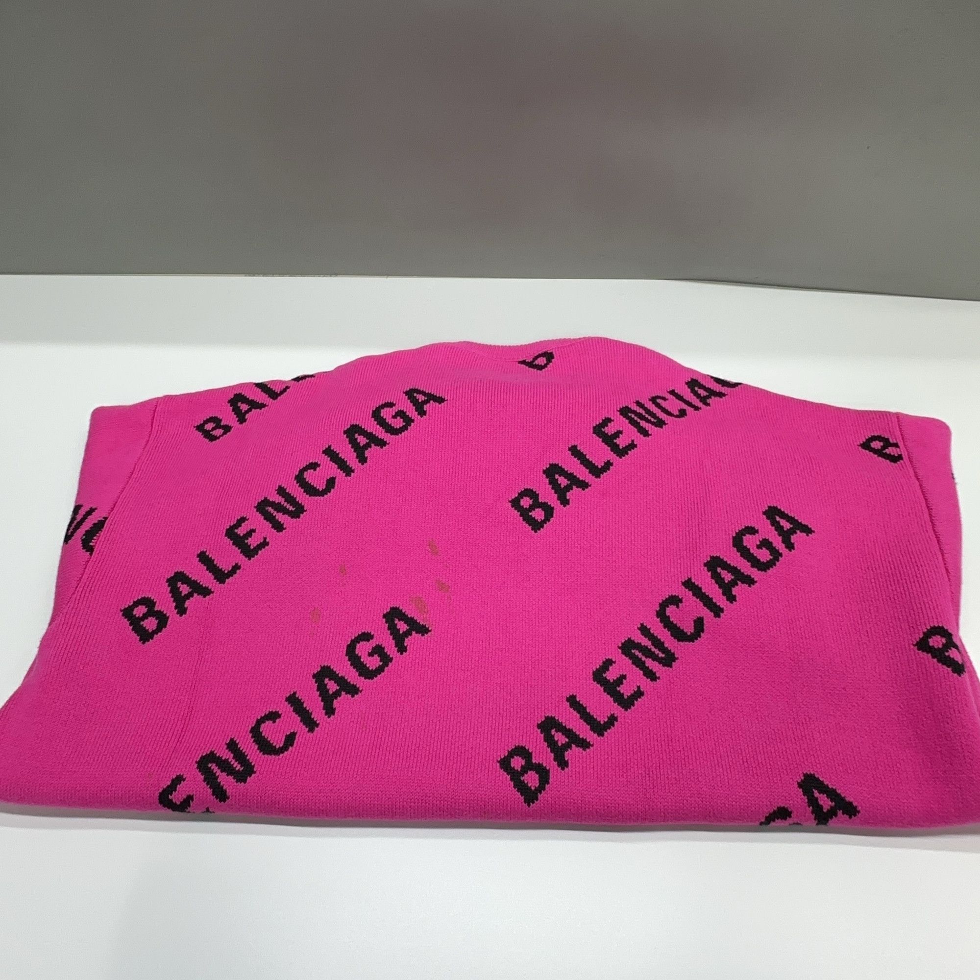 Balenciaga Balenciaga All-Over Logo Sweater Size M Size US M / EU 48-50 / 2 - 11 Thumbnail