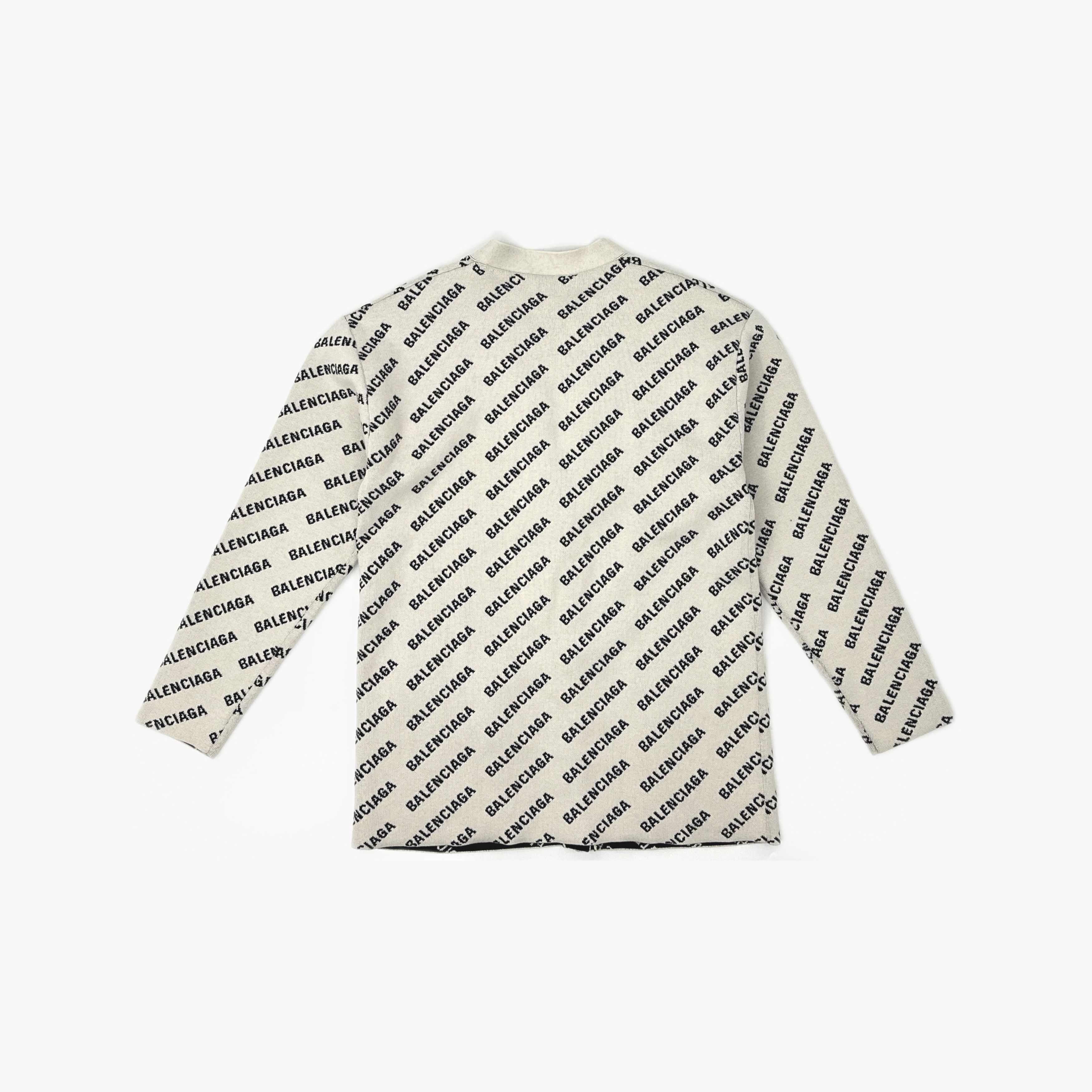 Balenciaga Balenciaga All Over Logo Cardigan Size L Size US L / EU 52-54 / 3 - 2 Thumbnail