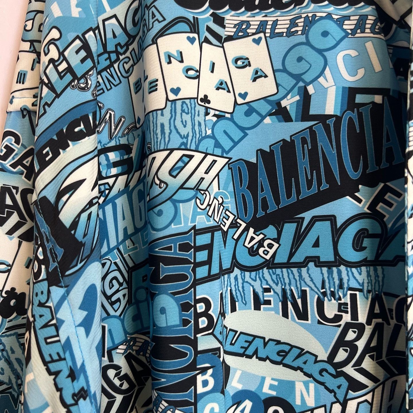 Balenciaga Balenciaga Allover Logo Print Shirt Size S Size US S / EU 44-46 / 1 - 7 Thumbnail